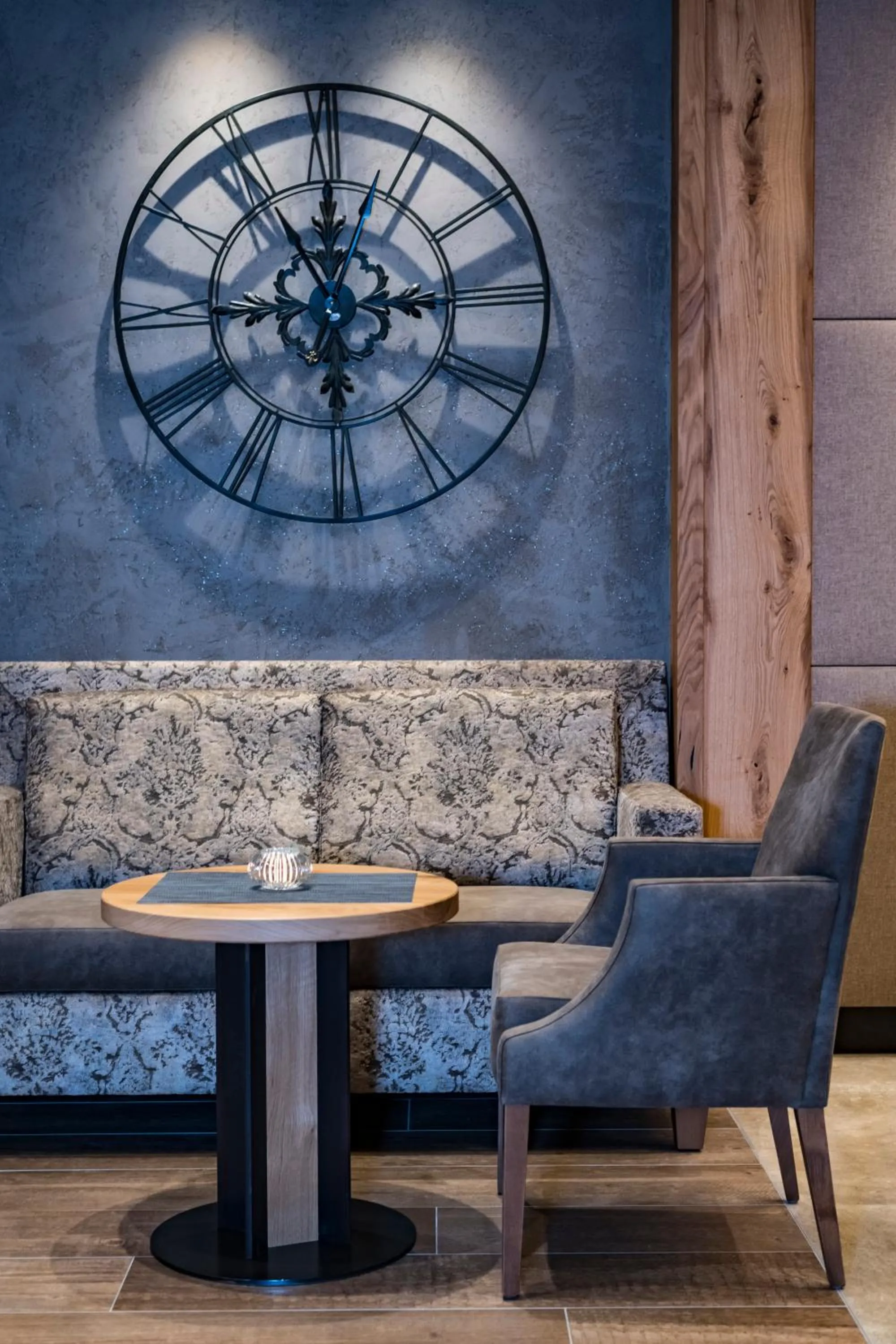 Lobby or reception in Alpensporthotel Mutterberg
