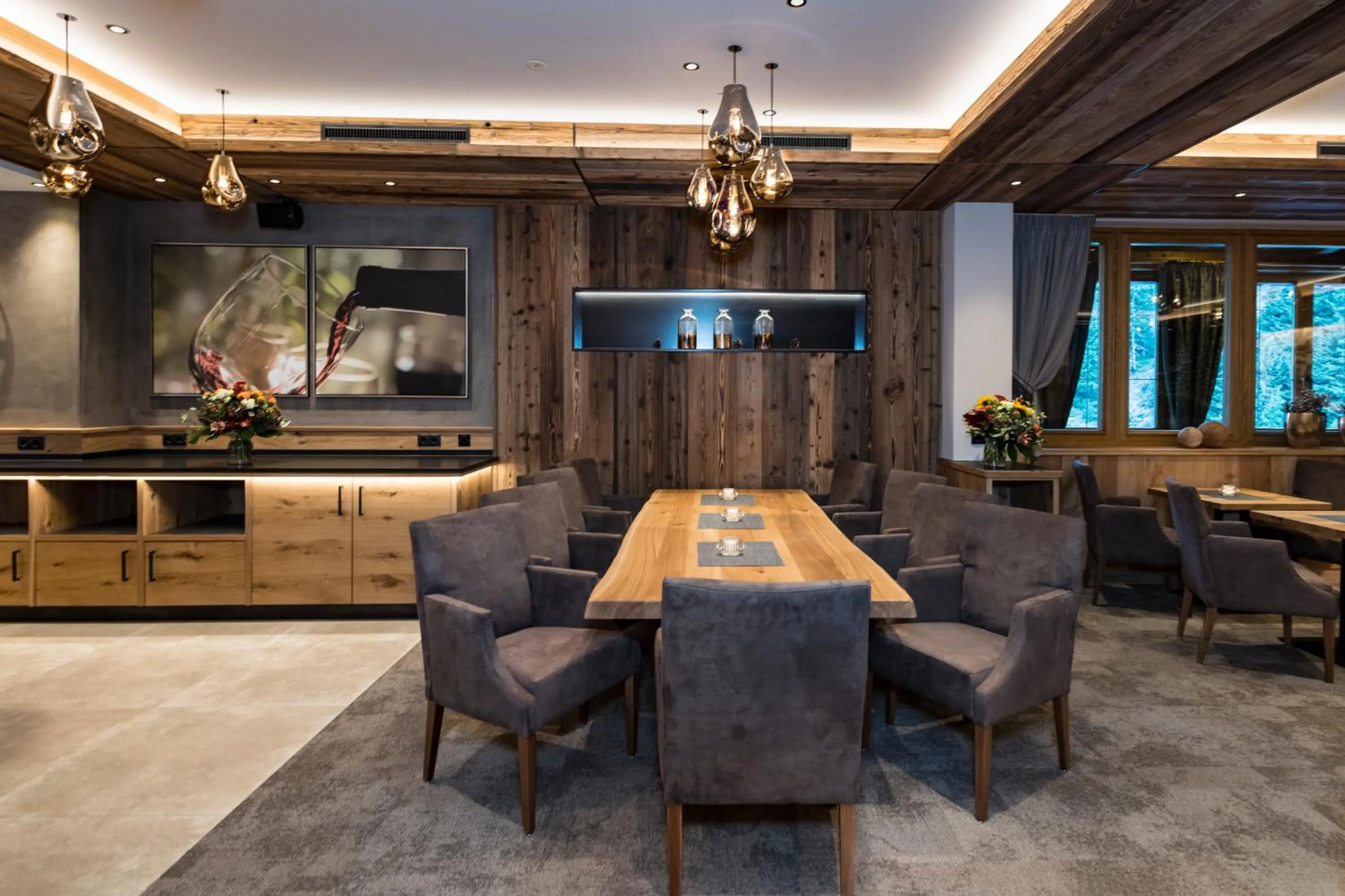 Lobby or reception in Alpensporthotel Mutterberg