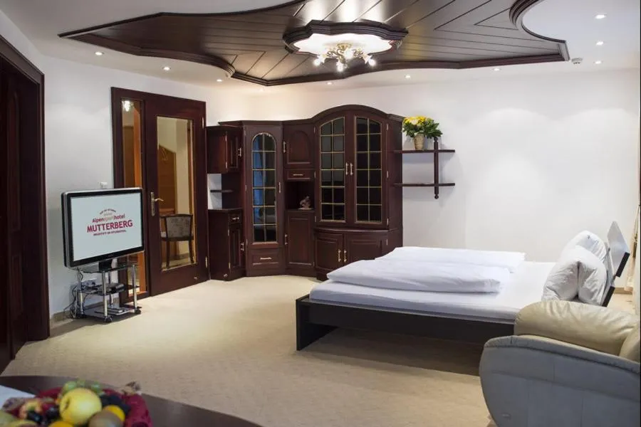 Bed in Alpensporthotel Mutterberg