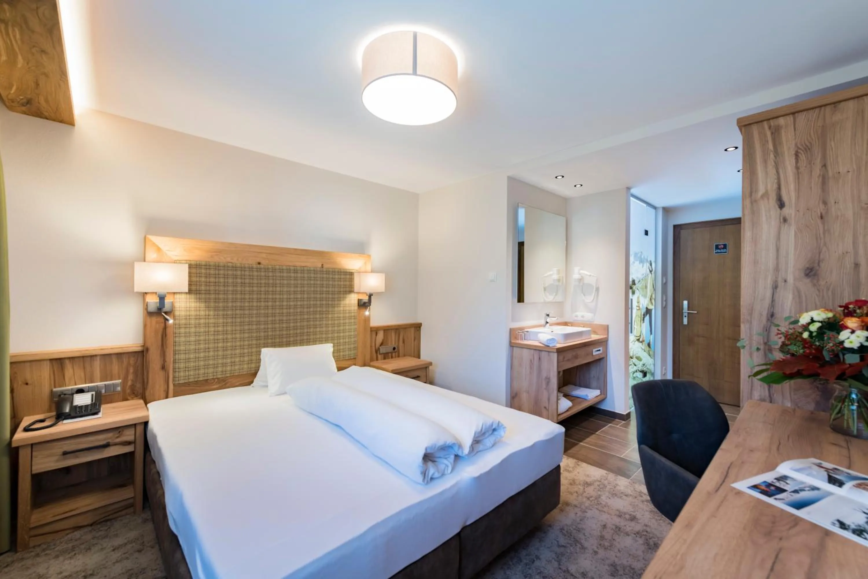 Bed in Alpensporthotel Mutterberg