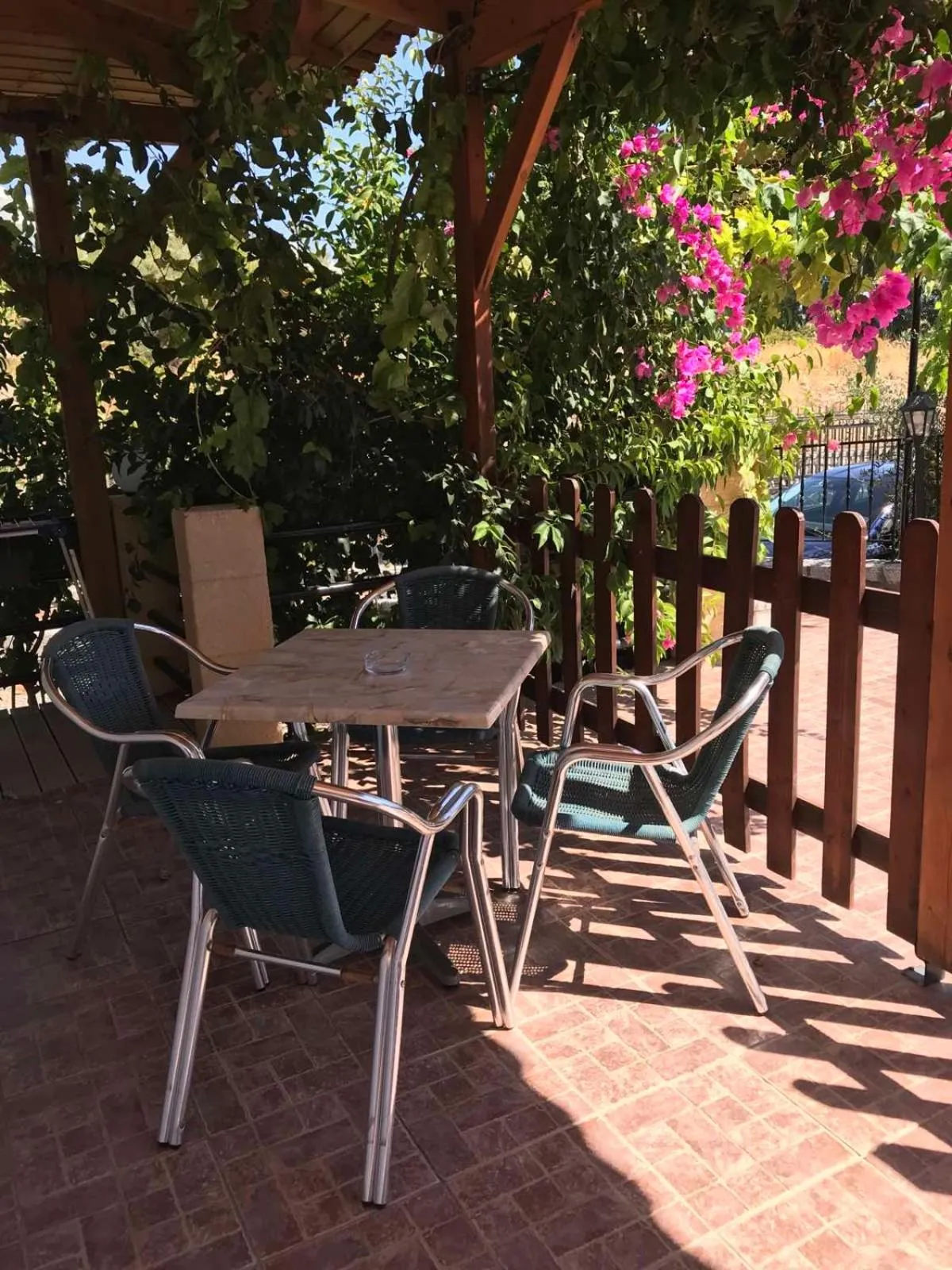 Vlycha Beach Apartments