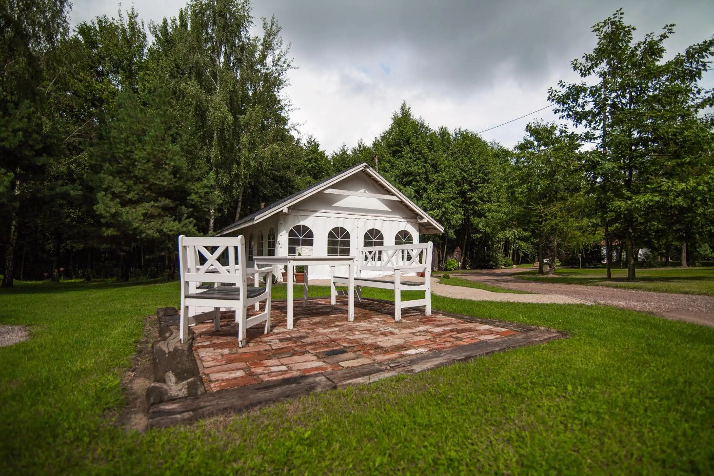 Garden view in Dwór Złotopolska Dolina Mansion House