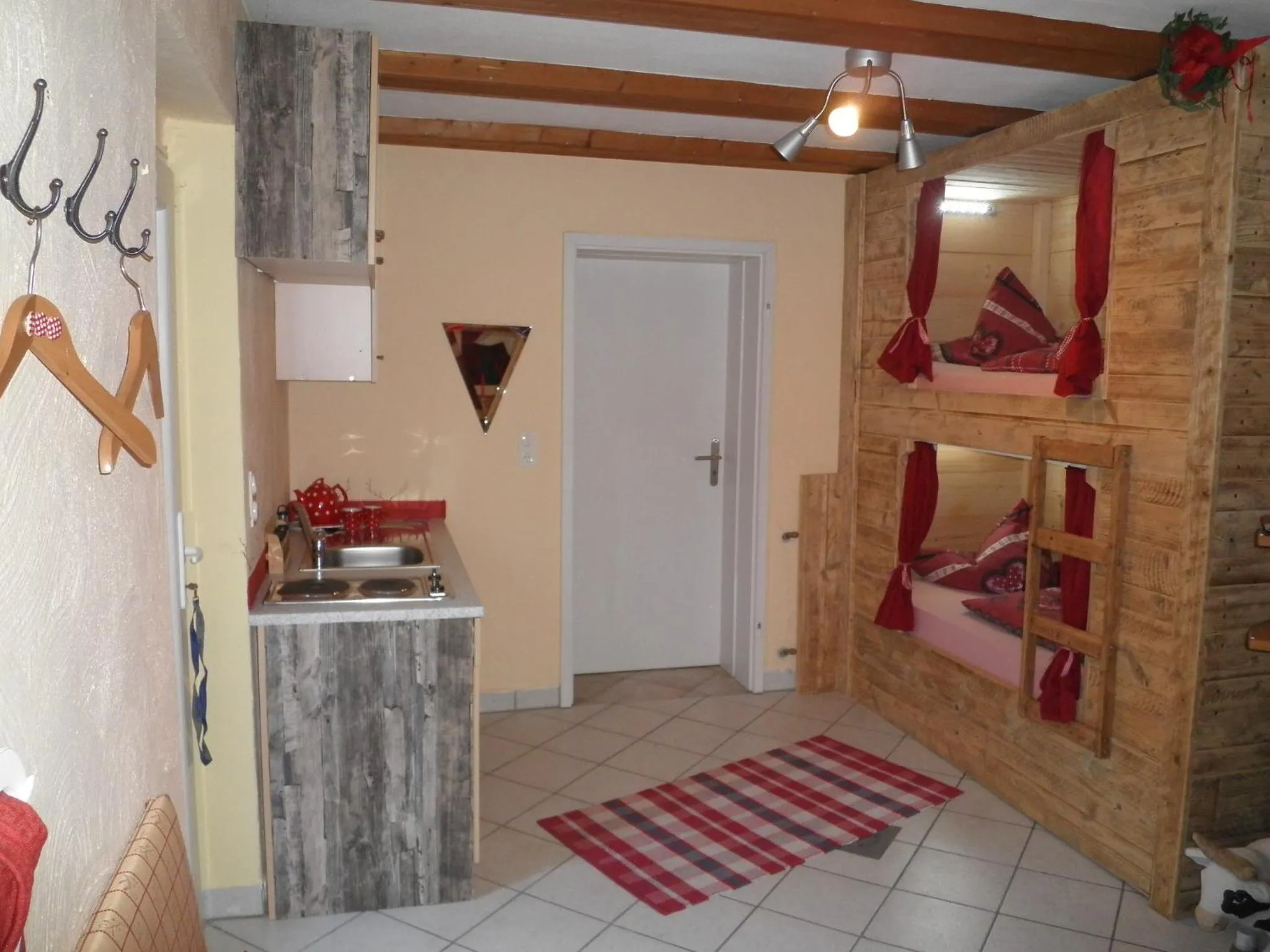 Three-Bedroom Apartment in FEWO Jäger