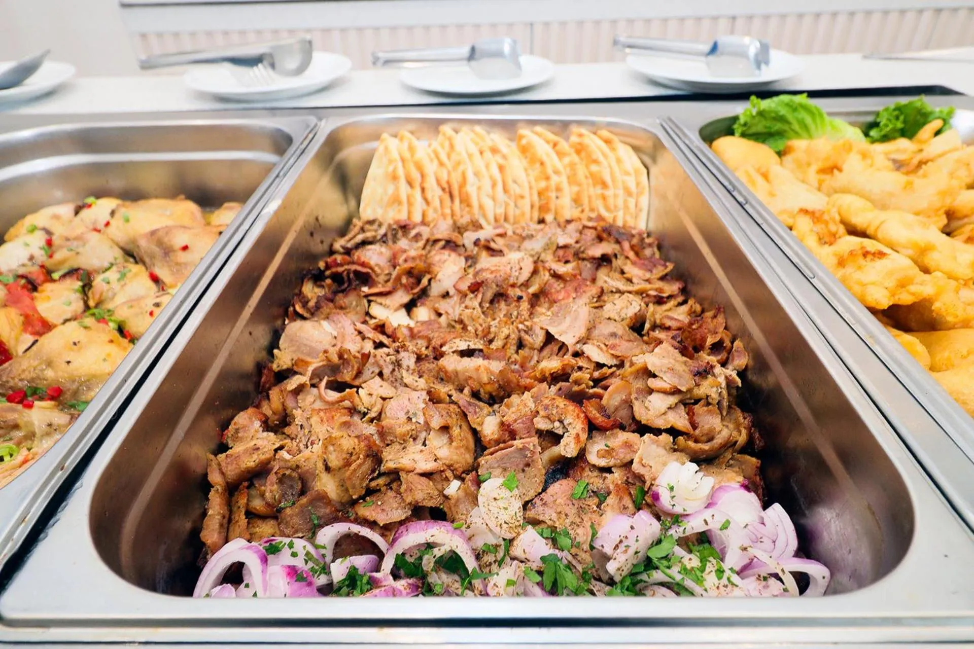 Food and drinks in Theo Bungalows Boutique Hotel