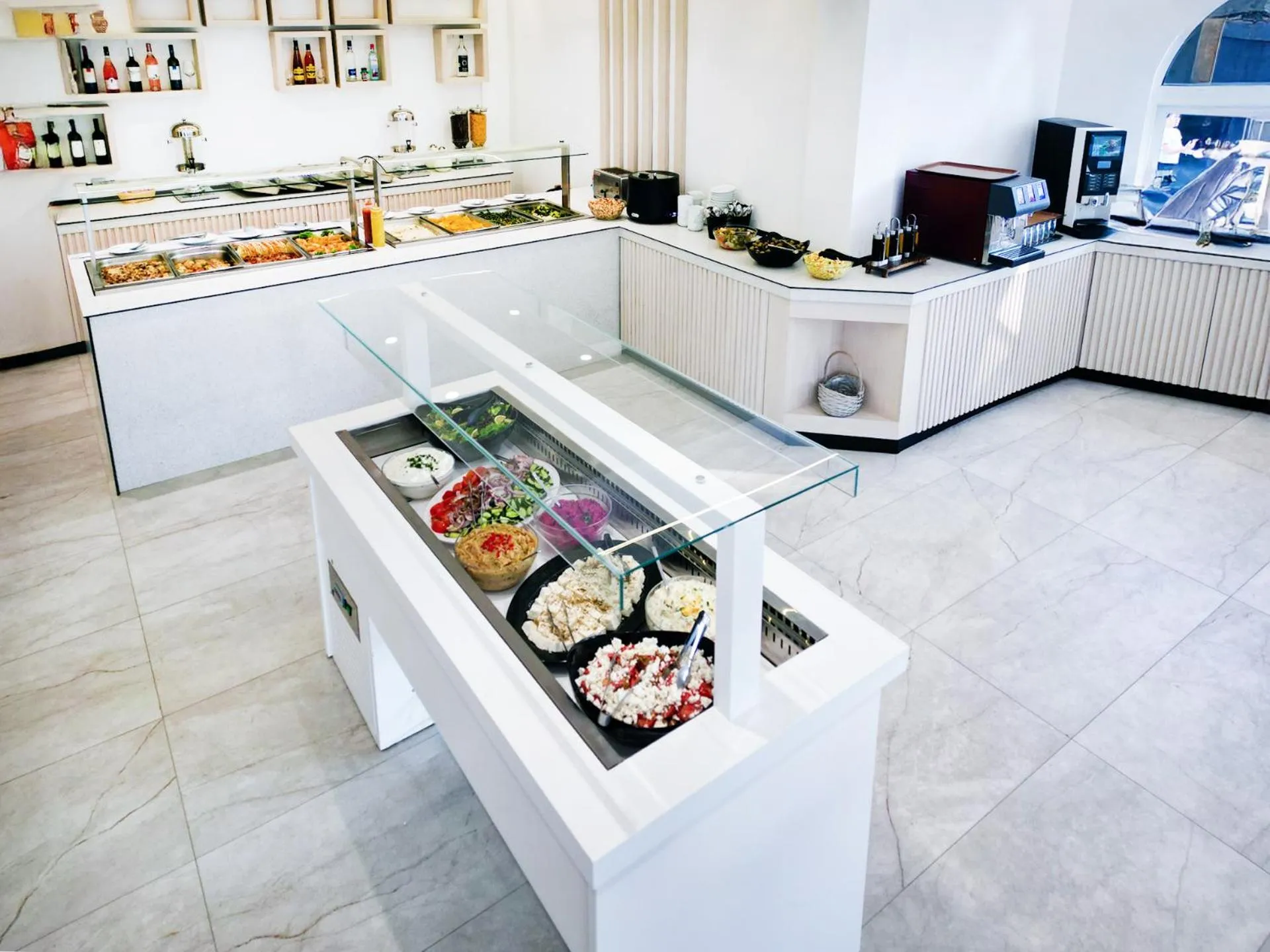 Food and drinks in Theo Bungalows Boutique Hotel