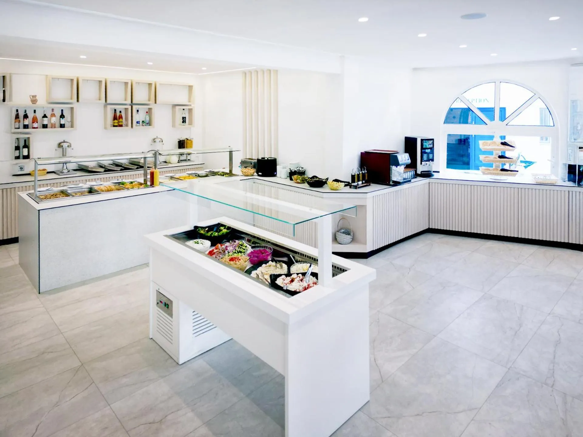 Food and drinks in Theo Bungalows Boutique Hotel