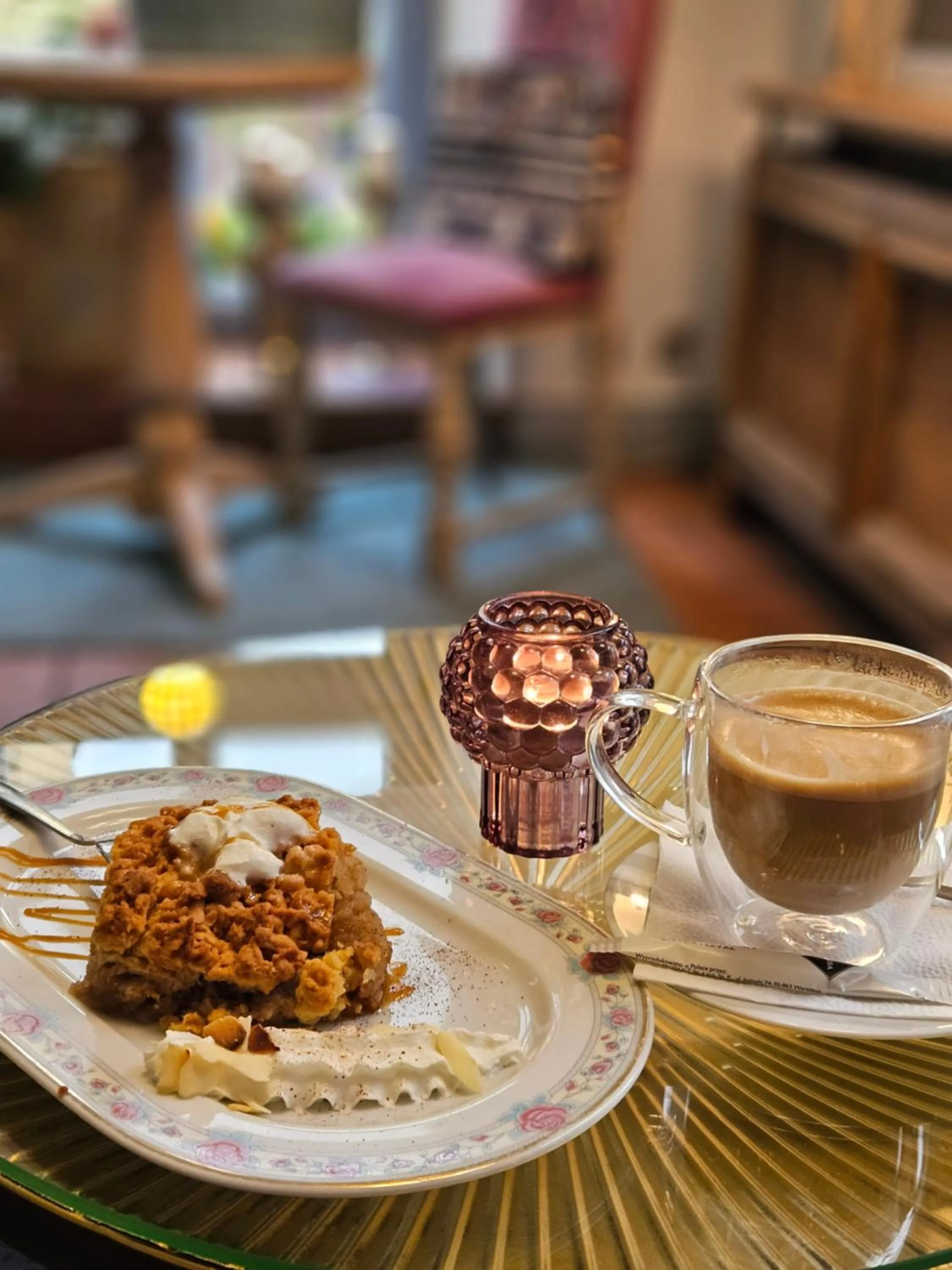 Restaurant/places to eat in Hotel Marmułowski