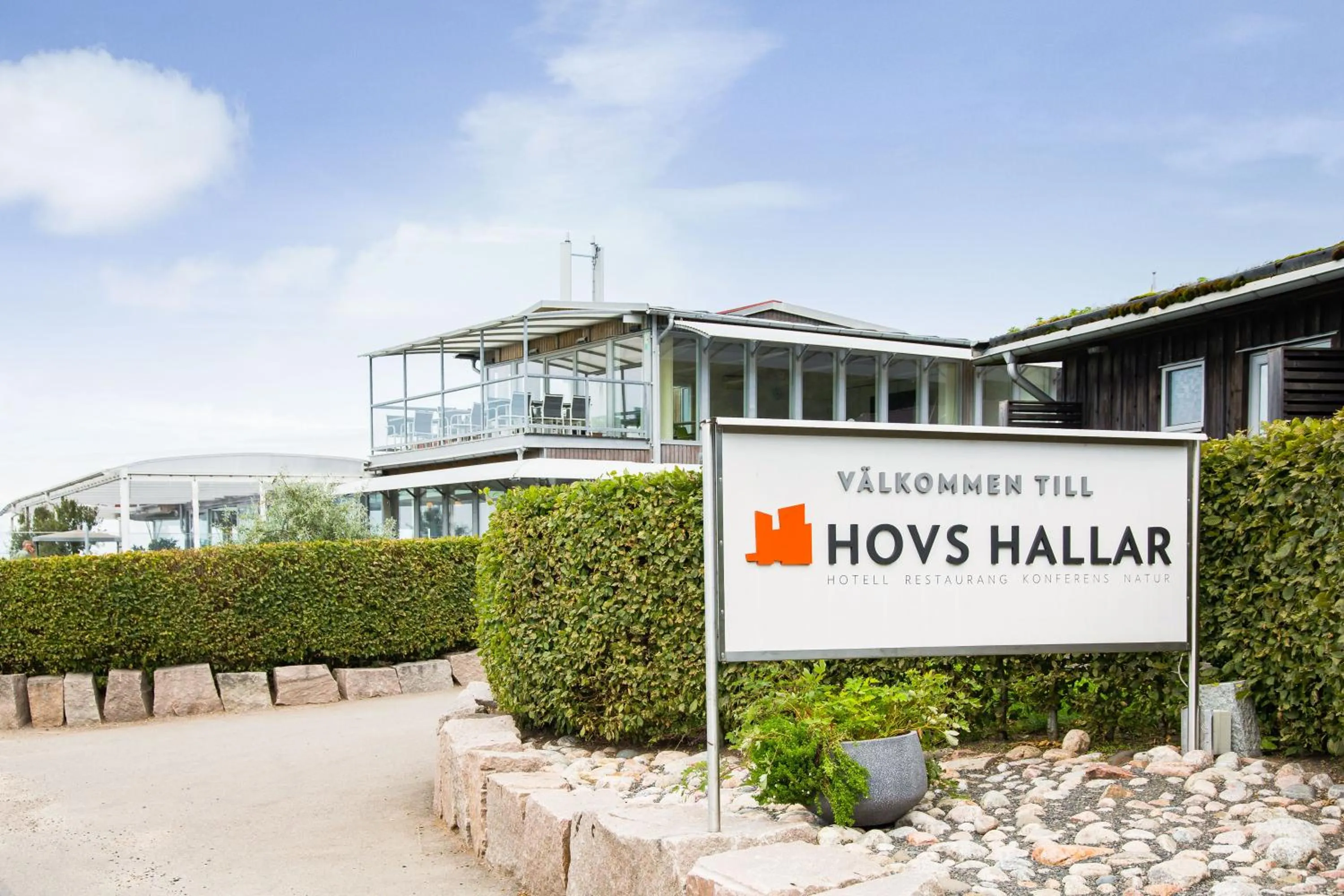Facade/entrance in Hotell och Restaurang Hovs Hallar