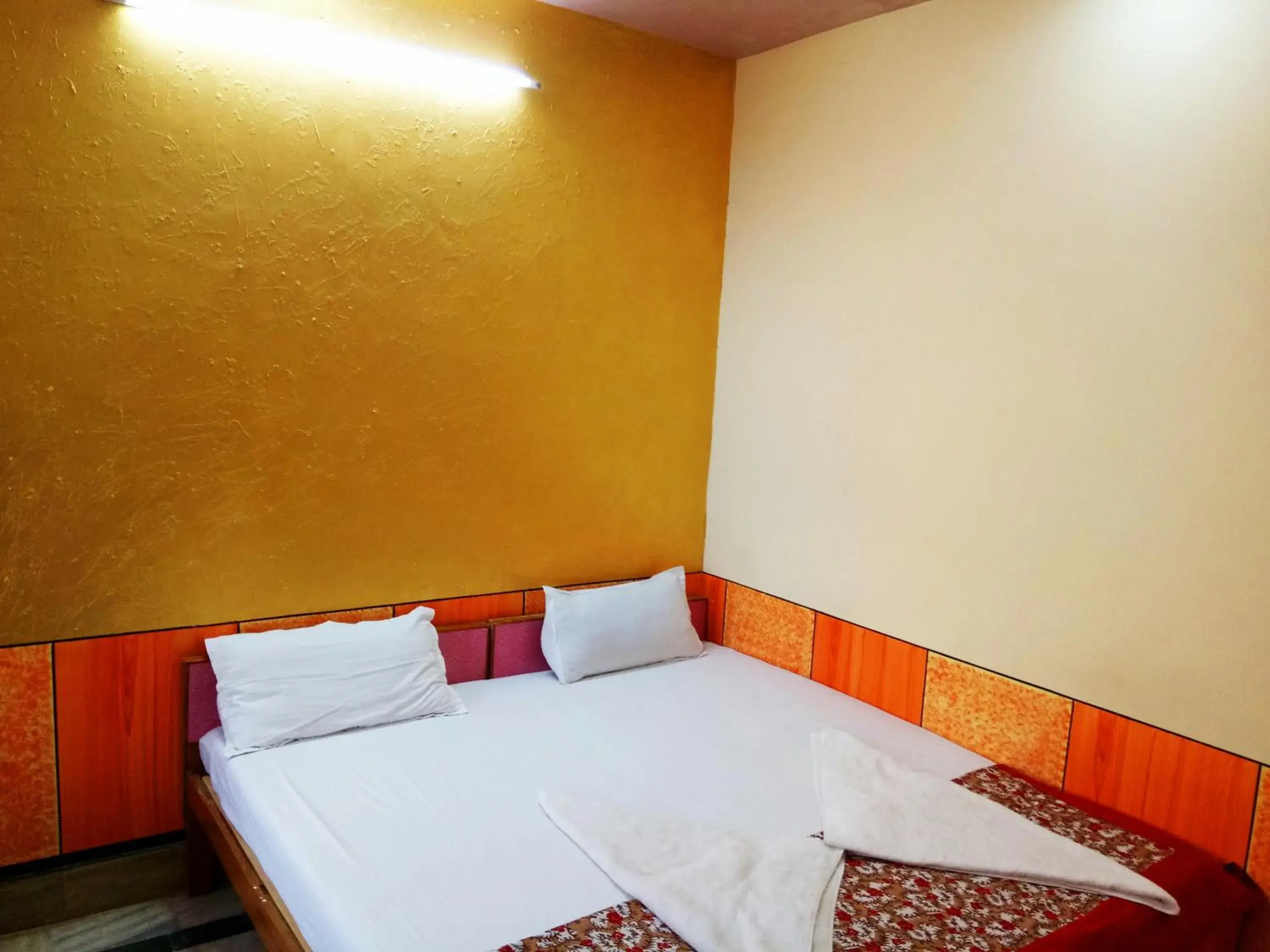 Bed in Hotel Paradise Bed in Hotel Paradise