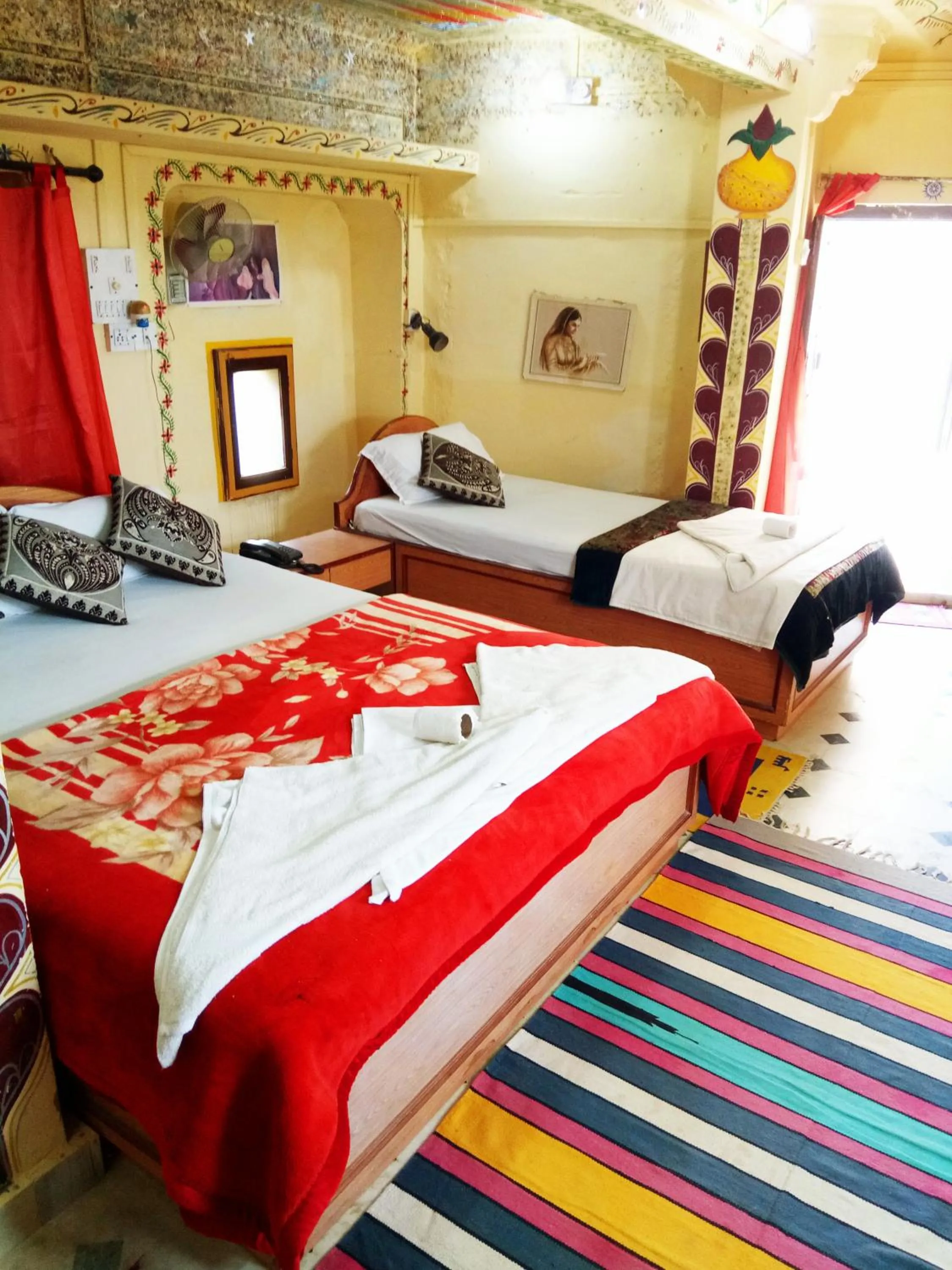 Bed in Hotel Paradise