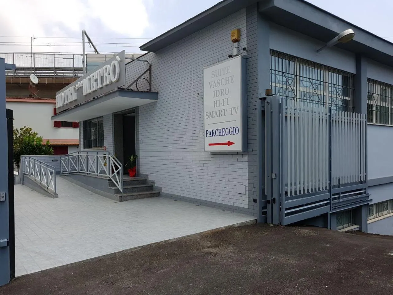 Property building in Hotel Metrò