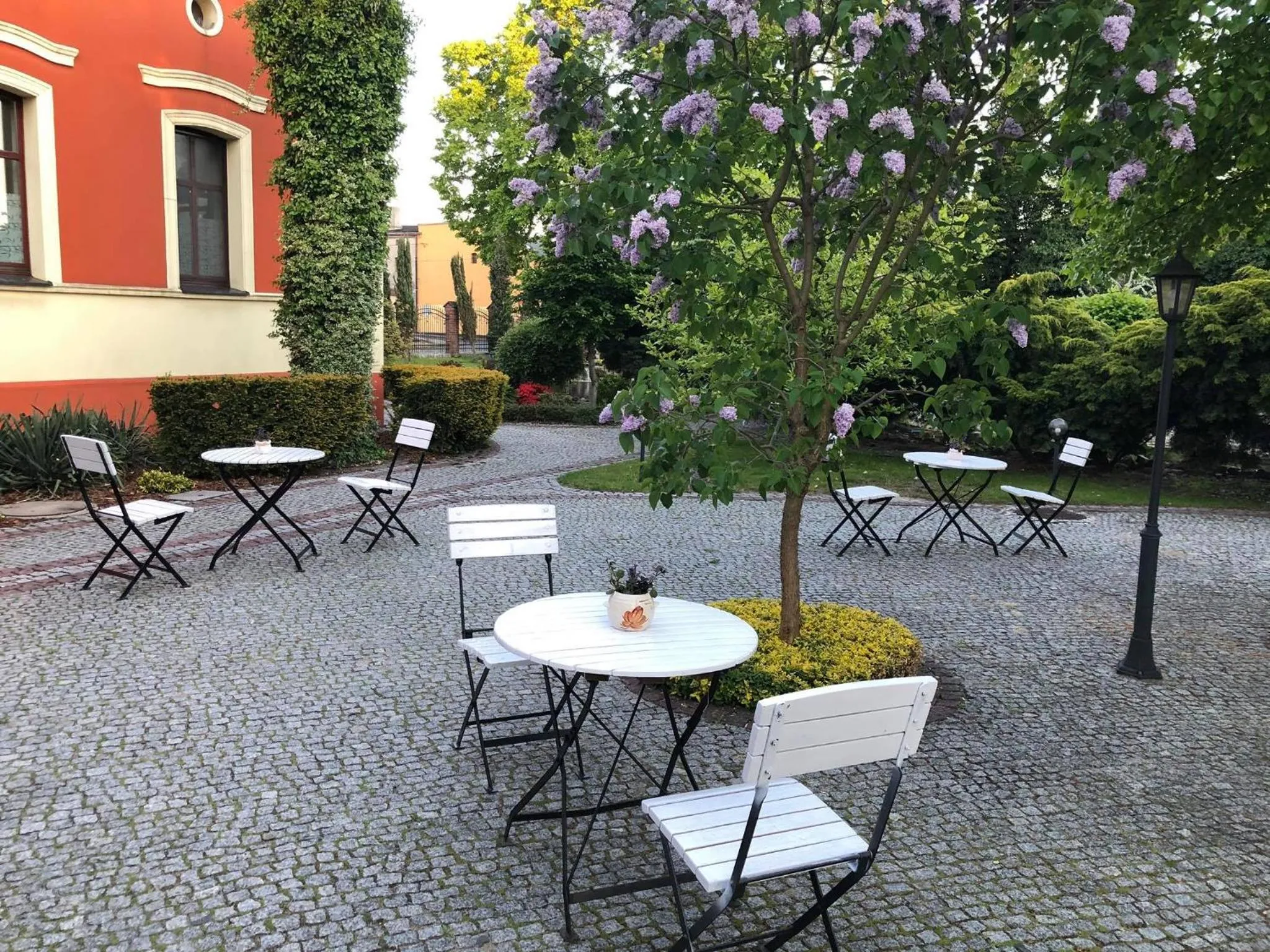 Patio in Dworek 1885