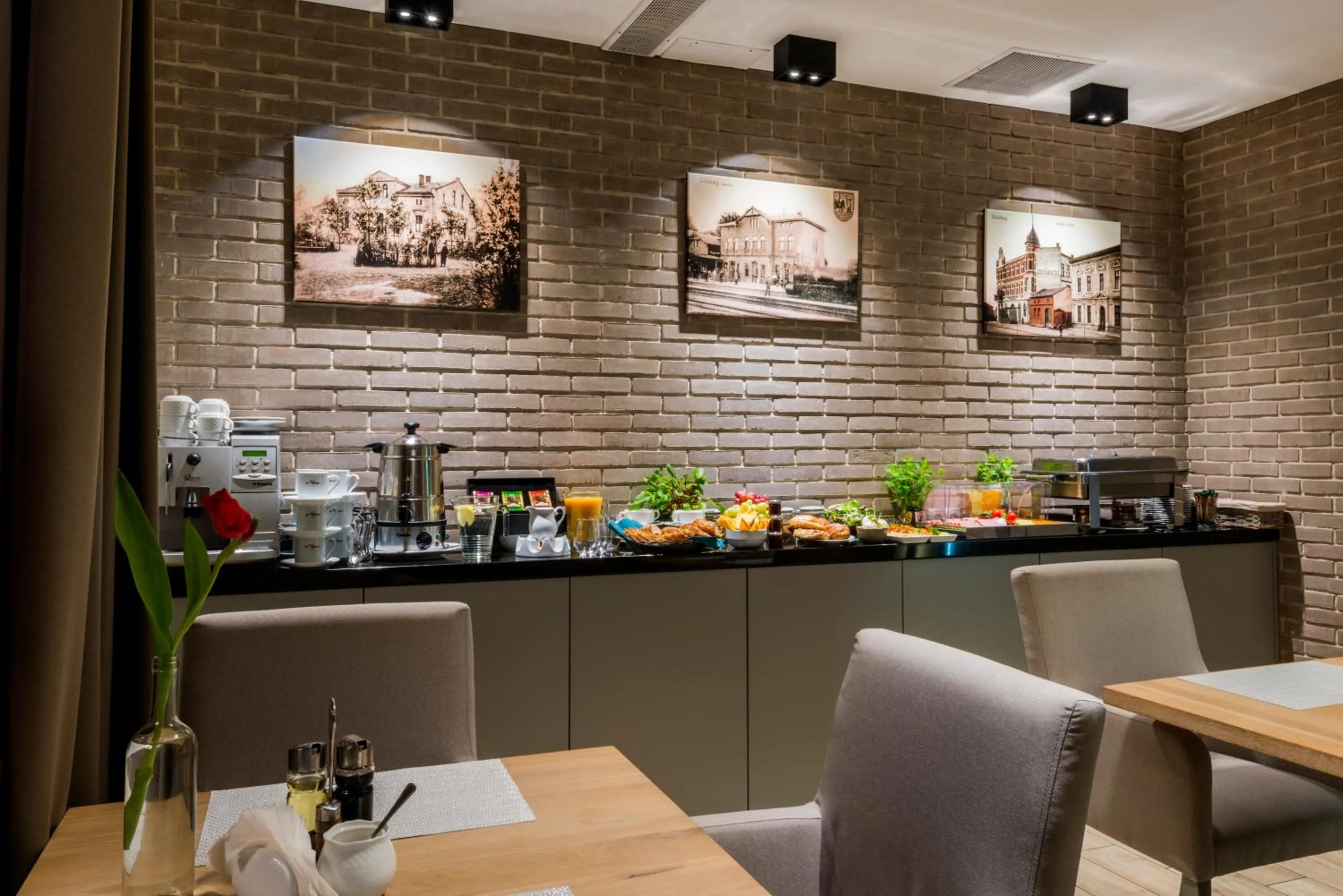 Dining area in Dworek 1885
