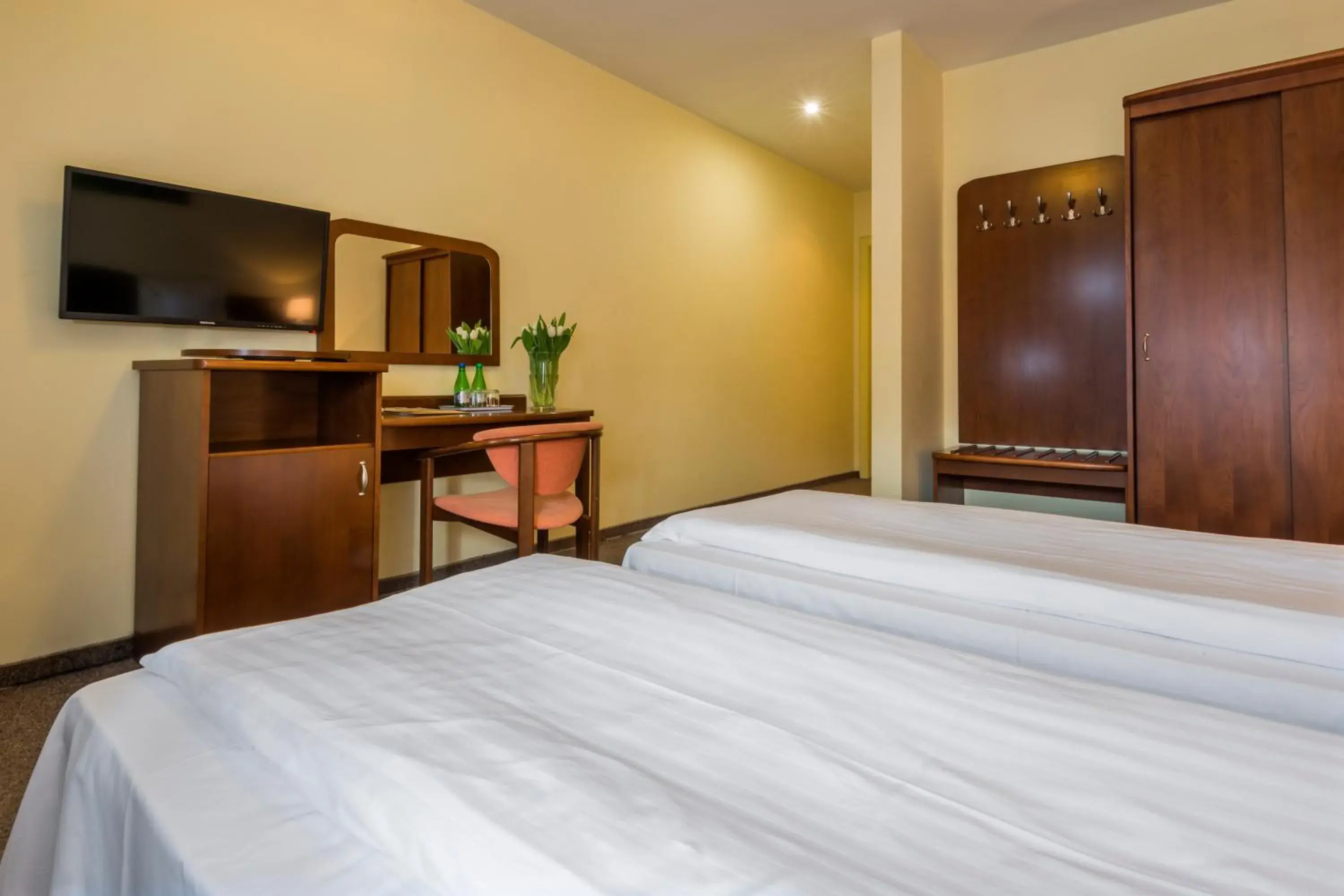 Twin Room - single occupancy in Dworek 1885 Twin Room - single occupancy in Dworek 1885