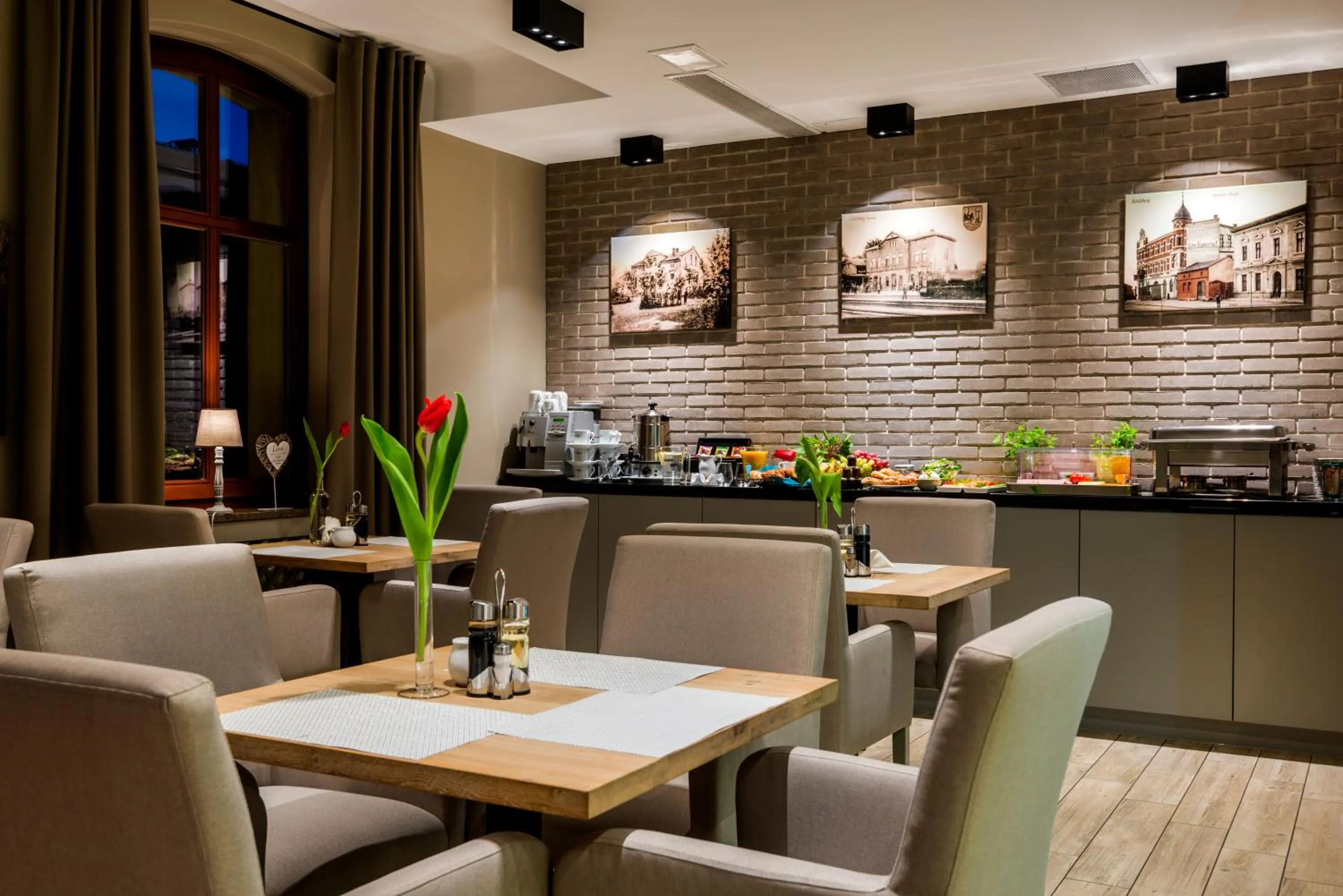 Dining area in Dworek 1885