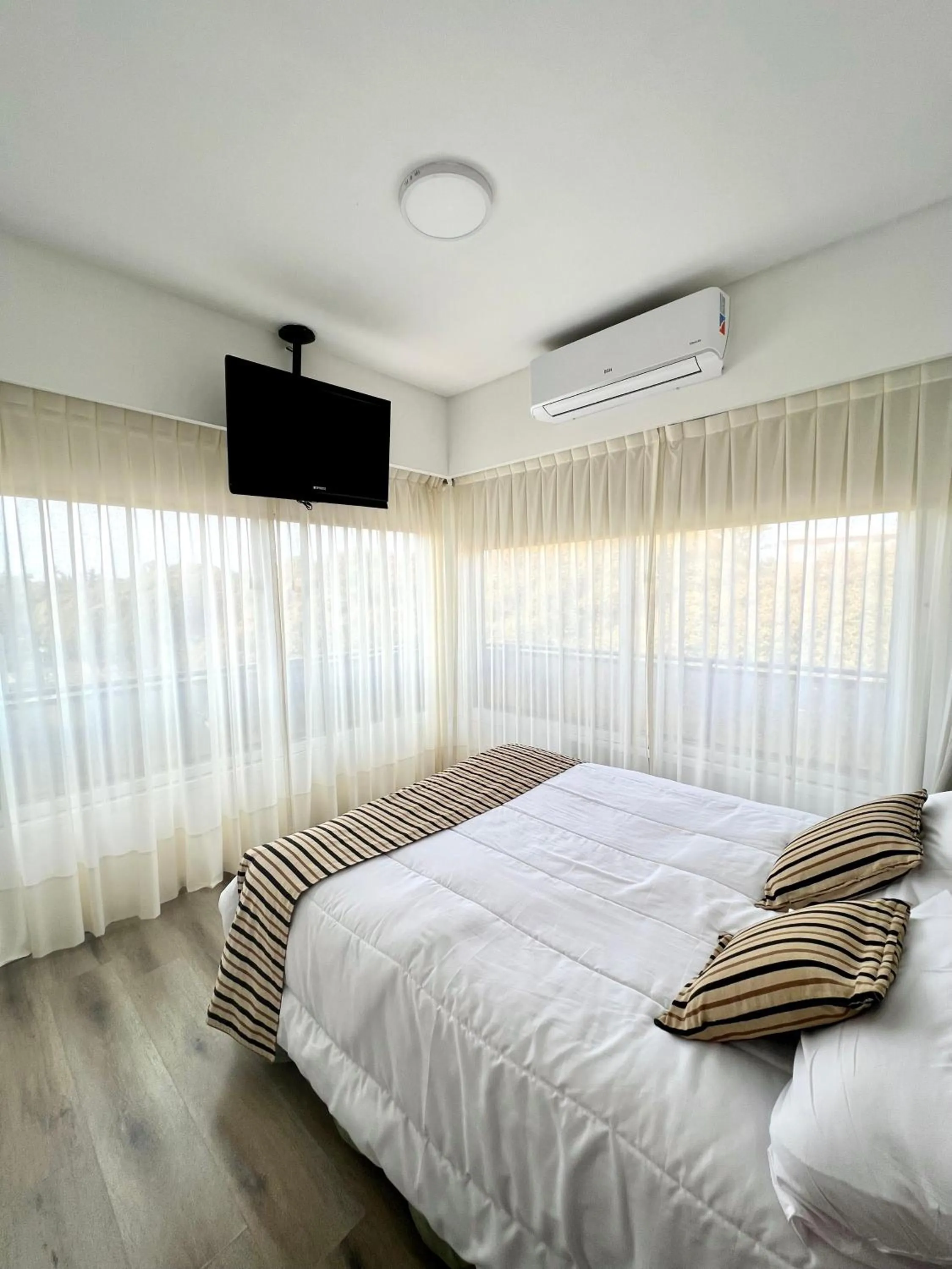 Bed in Golf Tower Suites & Apartments