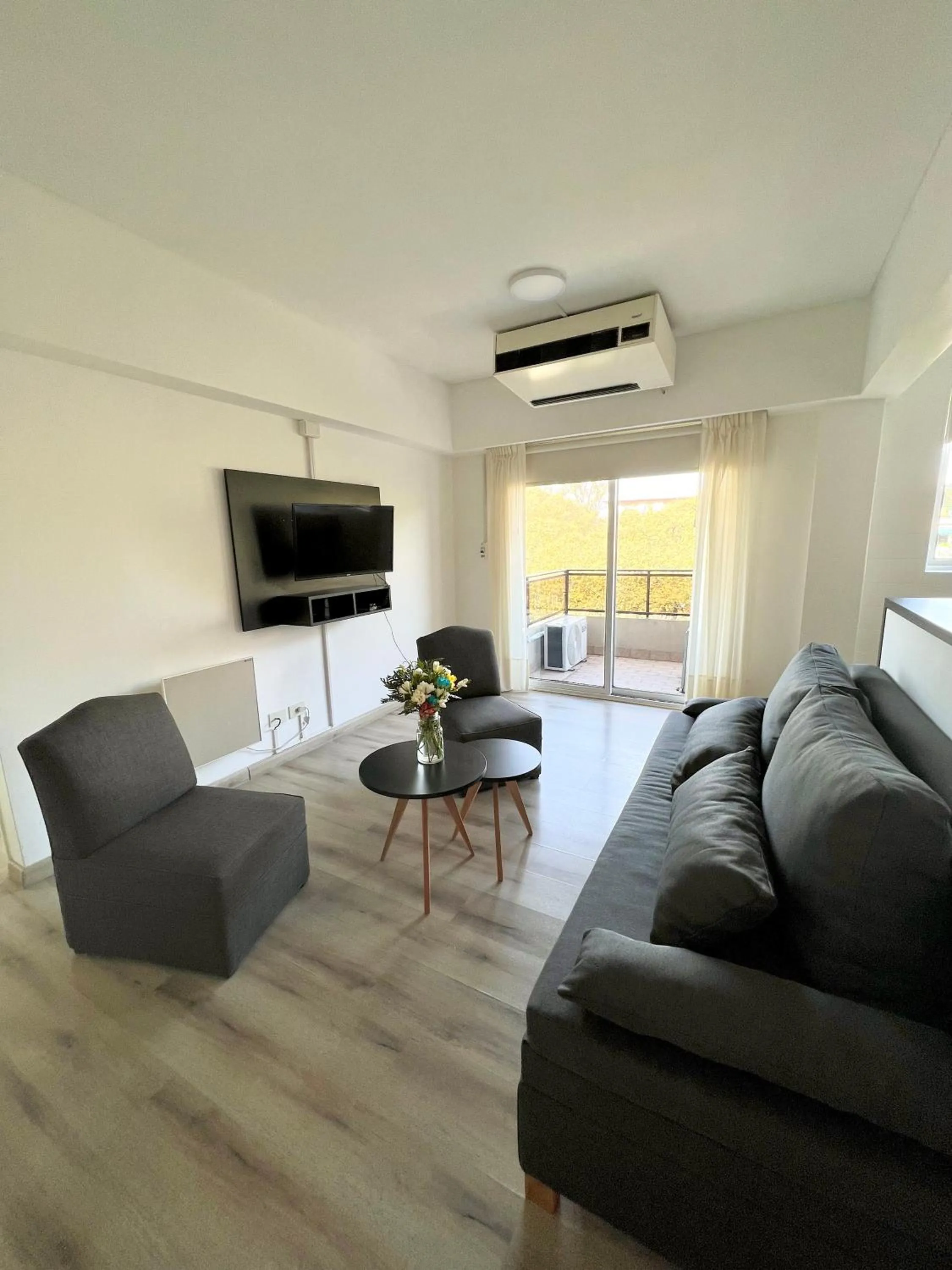 Golf Tower Suites & Apartments