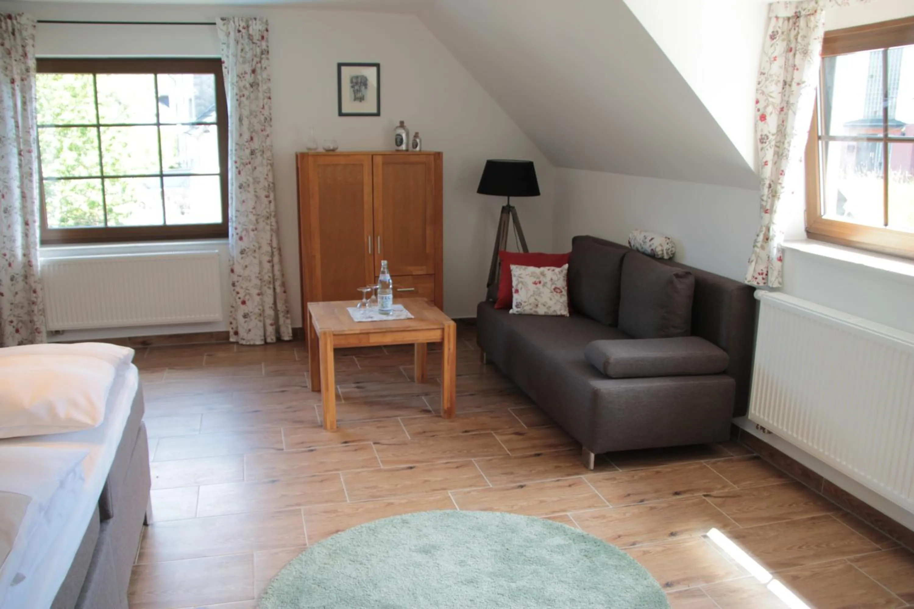 Photo of the whole room in Gästezimmer Gier