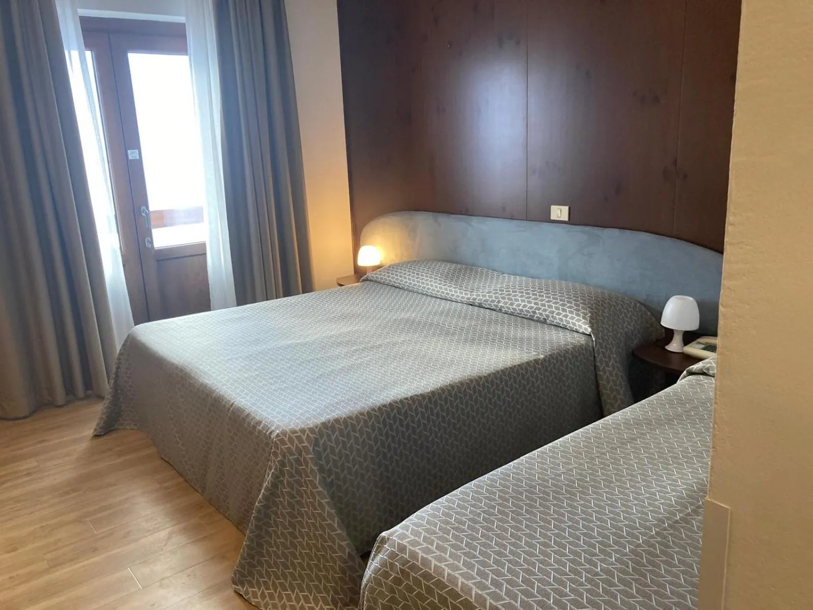 Bedroom, Bed in Etoile De Neige