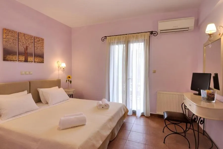 Bed in Byzantinon Hotel