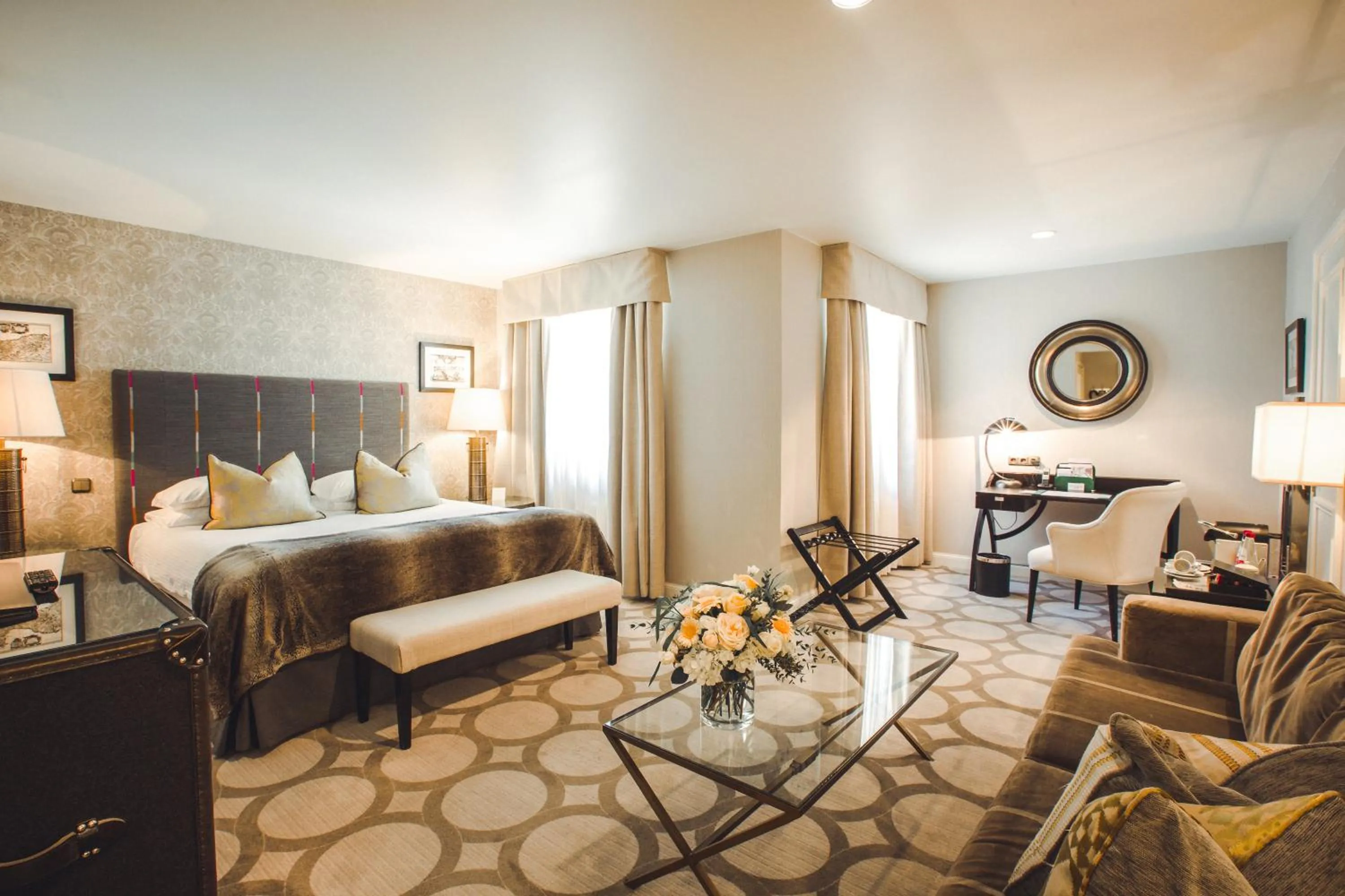 Photo of the whole room, Bed in Grand Palace Hotel - Small Luxury Hotels of the World