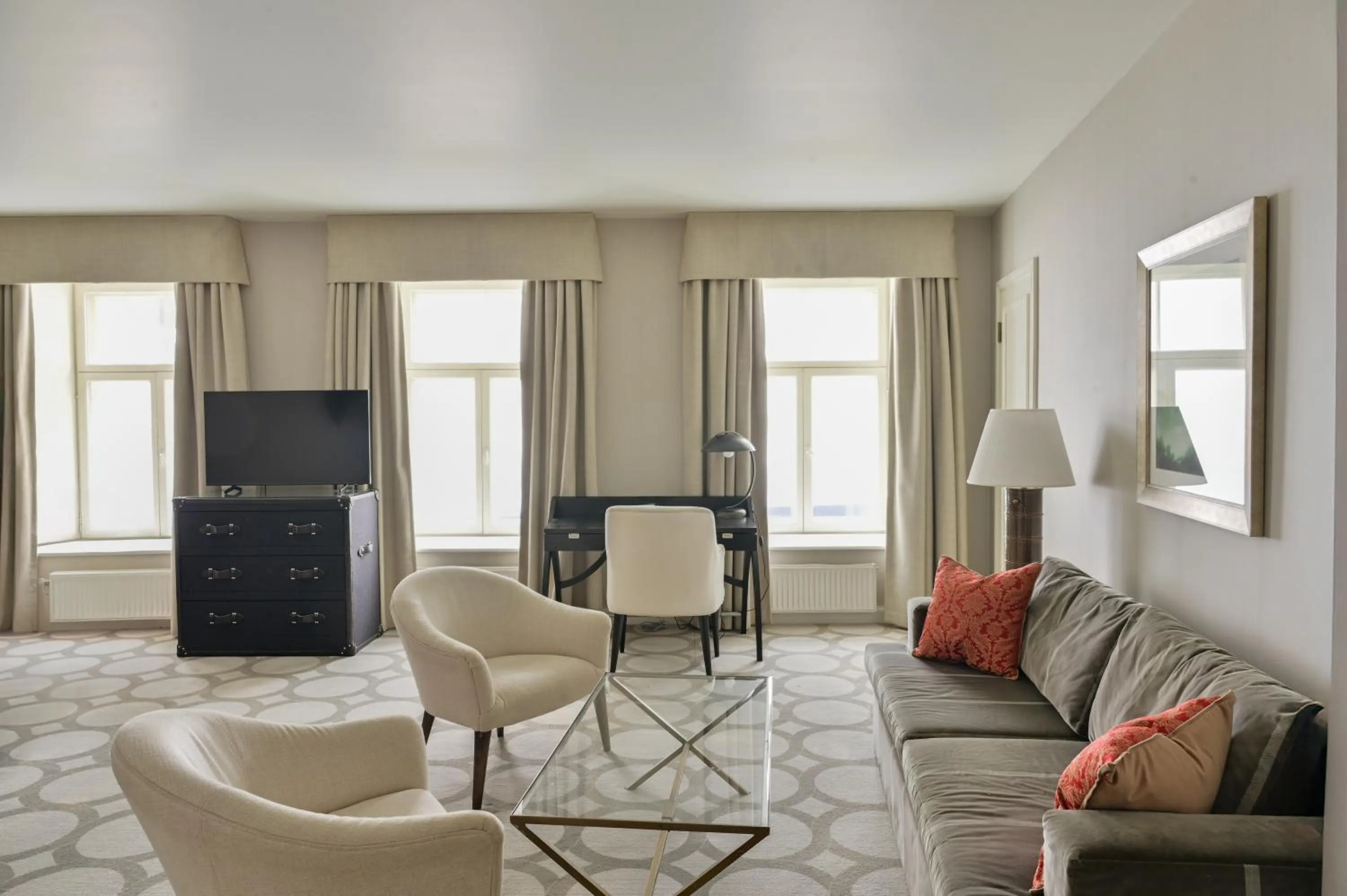 TV and multimedia in Grand Palace Hotel - Small Luxury Hotels of the World