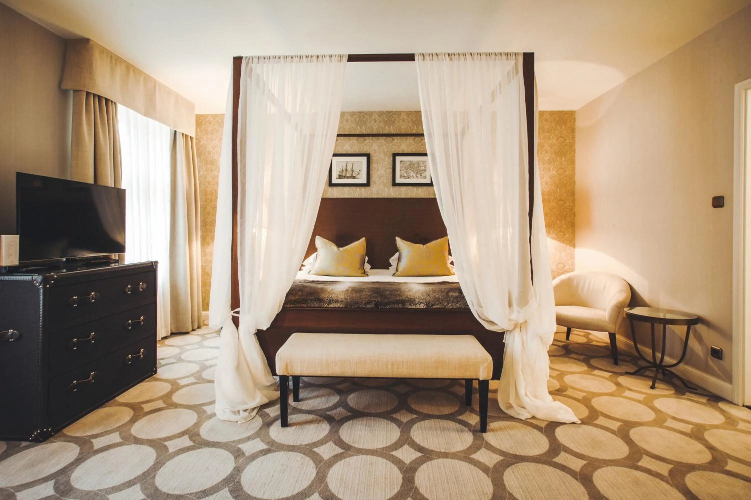 Bed in Grand Palace Hotel - Small Luxury Hotels of the World