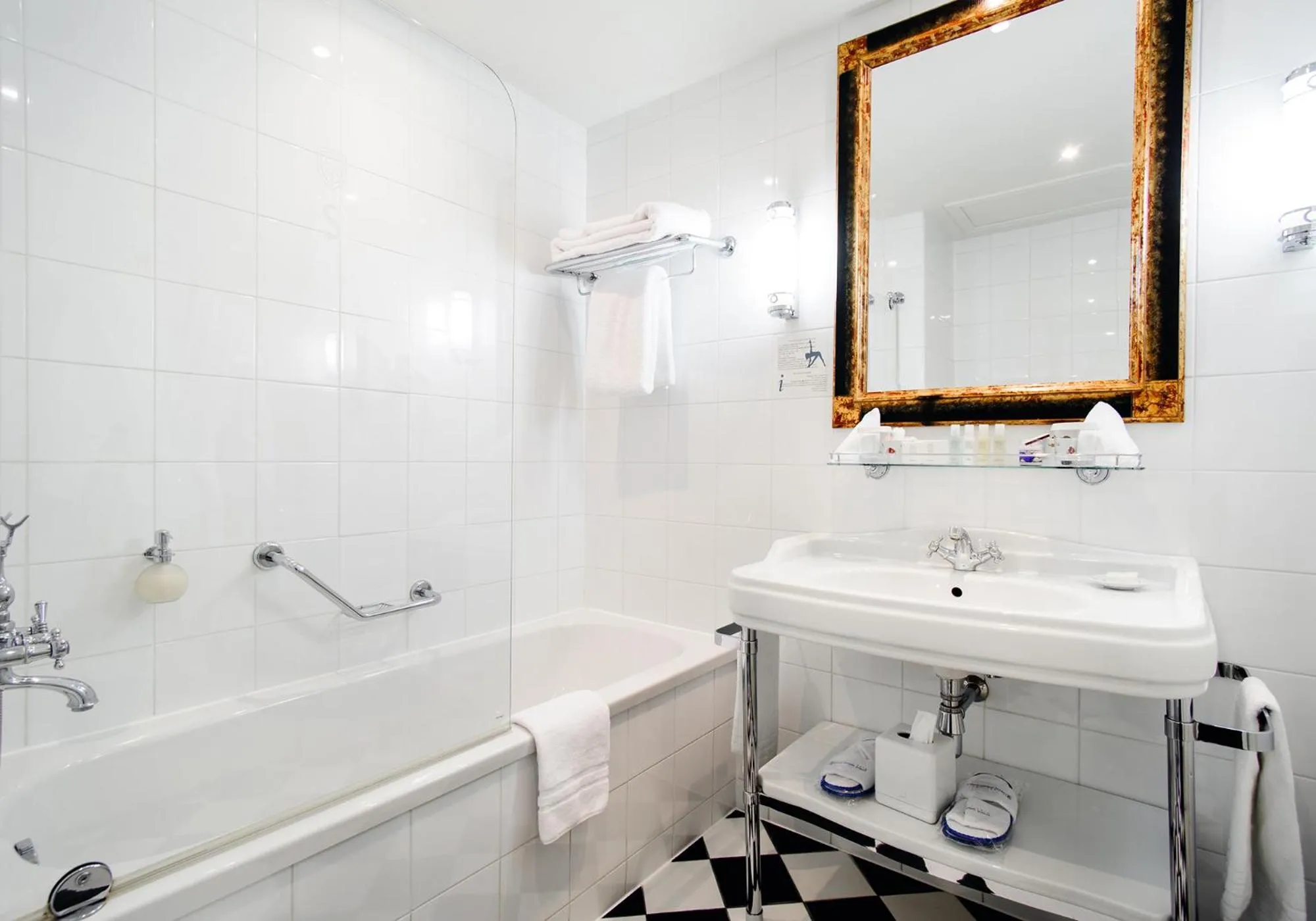 Bathroom in Grand Palace Hotel - Small Luxury Hotels of the World