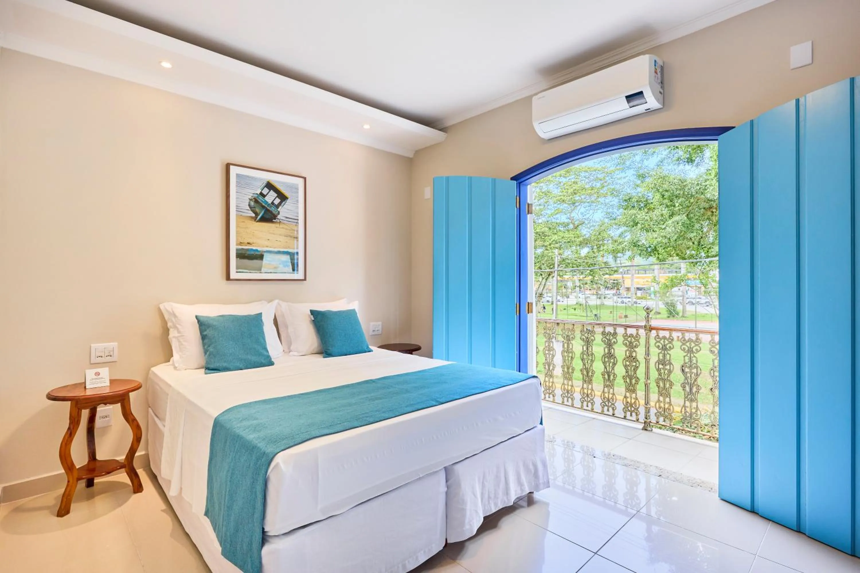 Bed in Pousada Eclipse Paraty