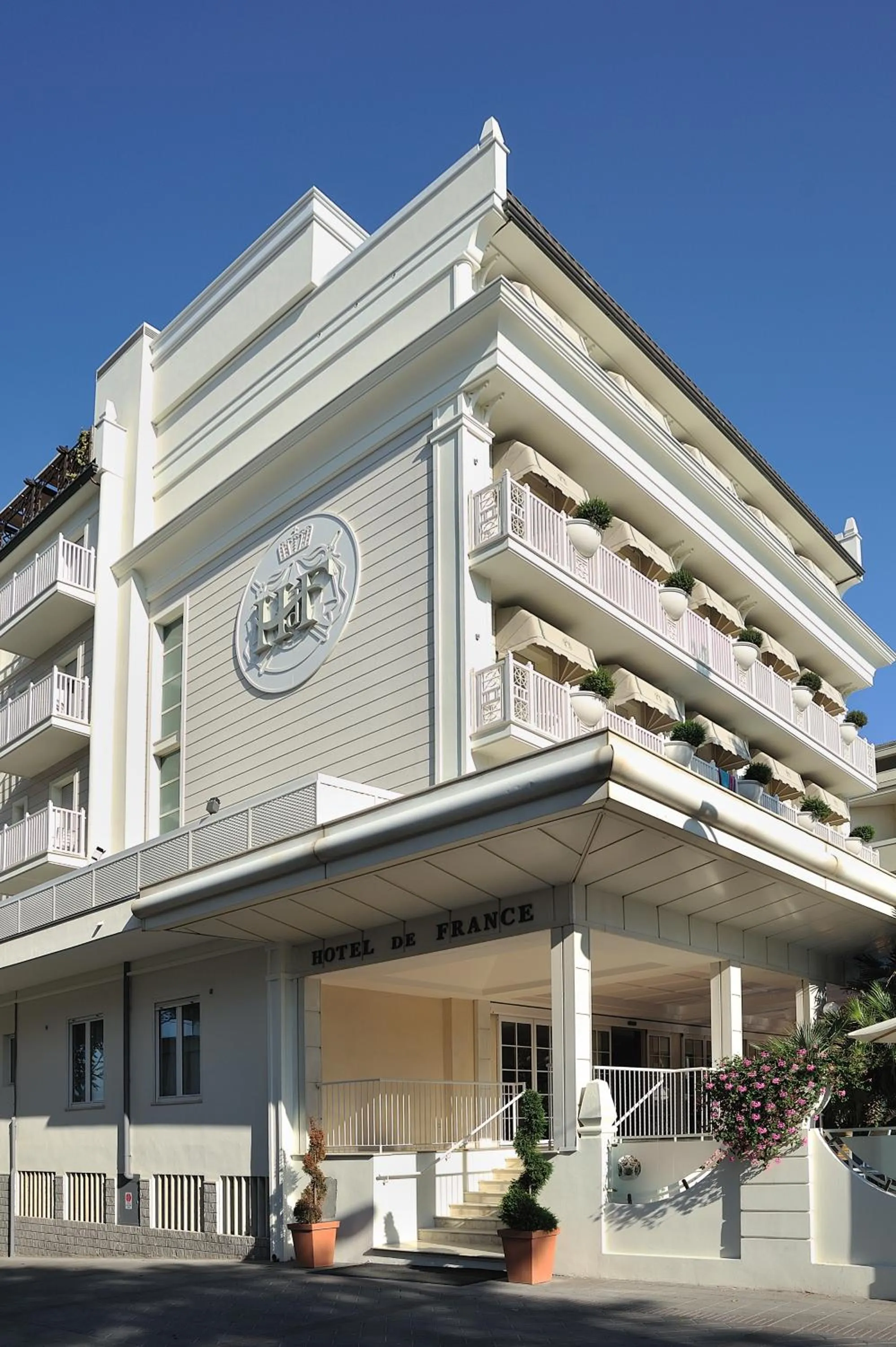 Facade/entrance in Hotel de France