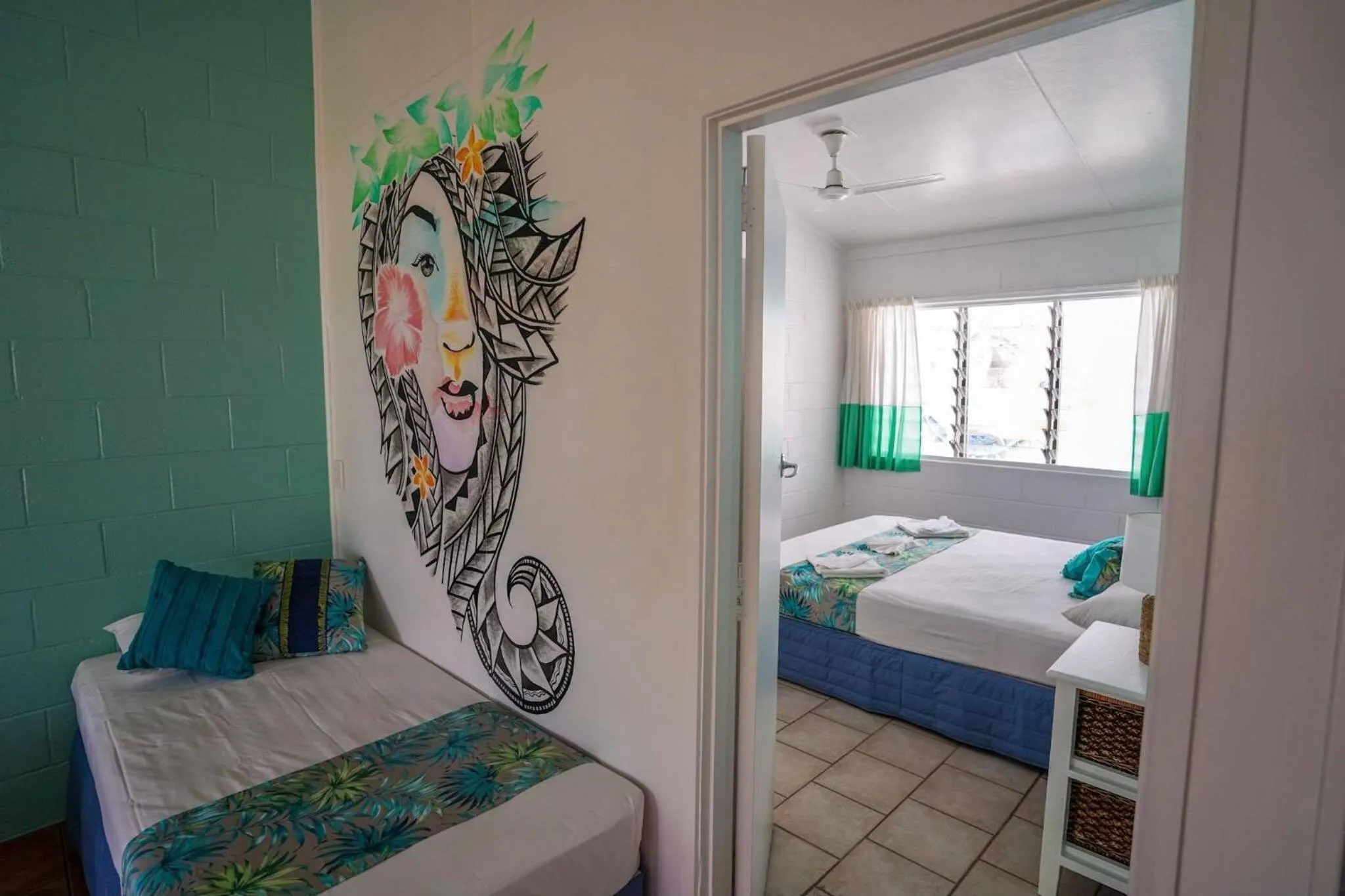 Bedroom, Bed in The Black Pearl Beachside Apartments