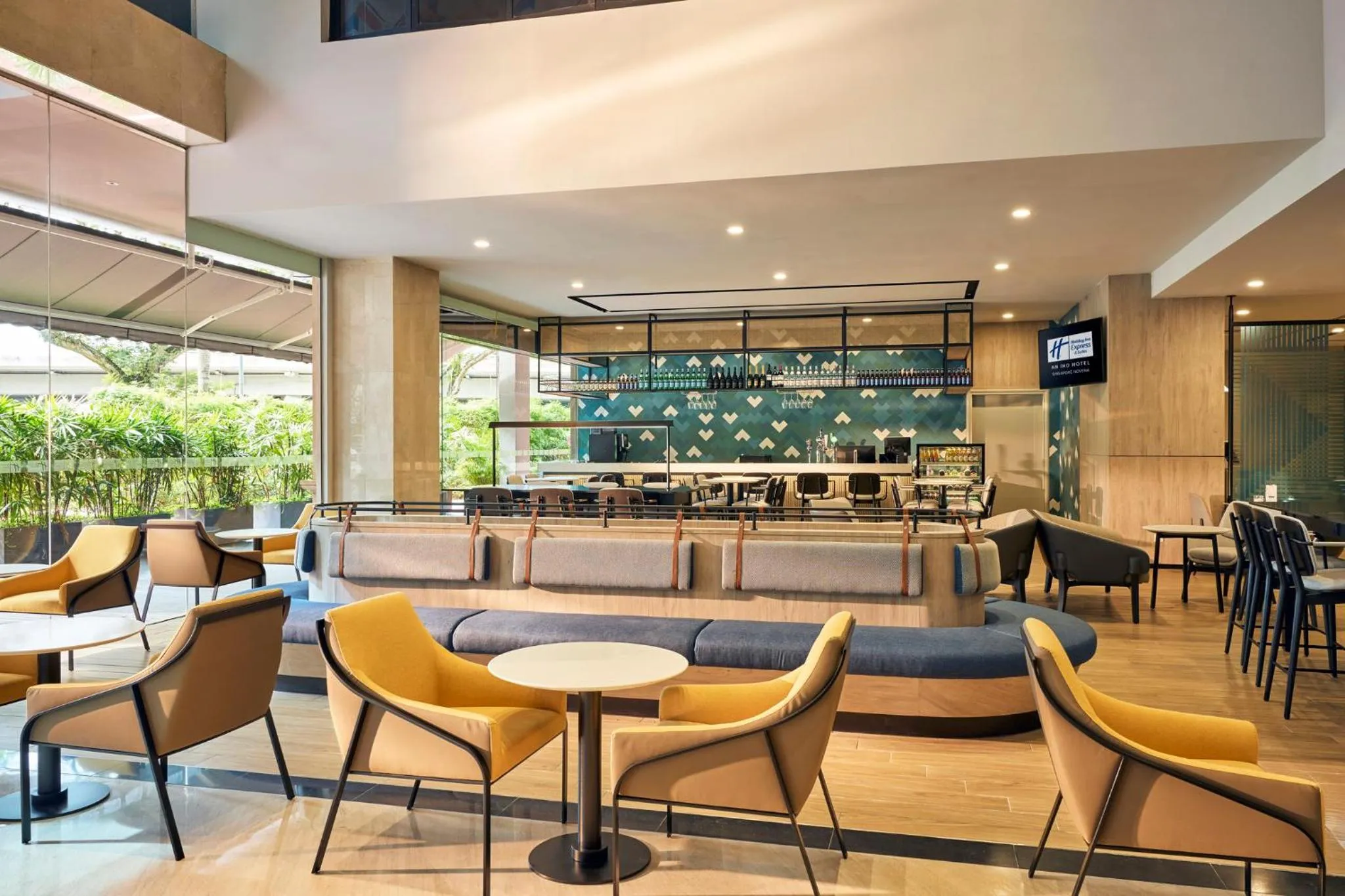 Restaurant/places to eat in Holiday Inn Express & Suites Singapore Novena by IHG