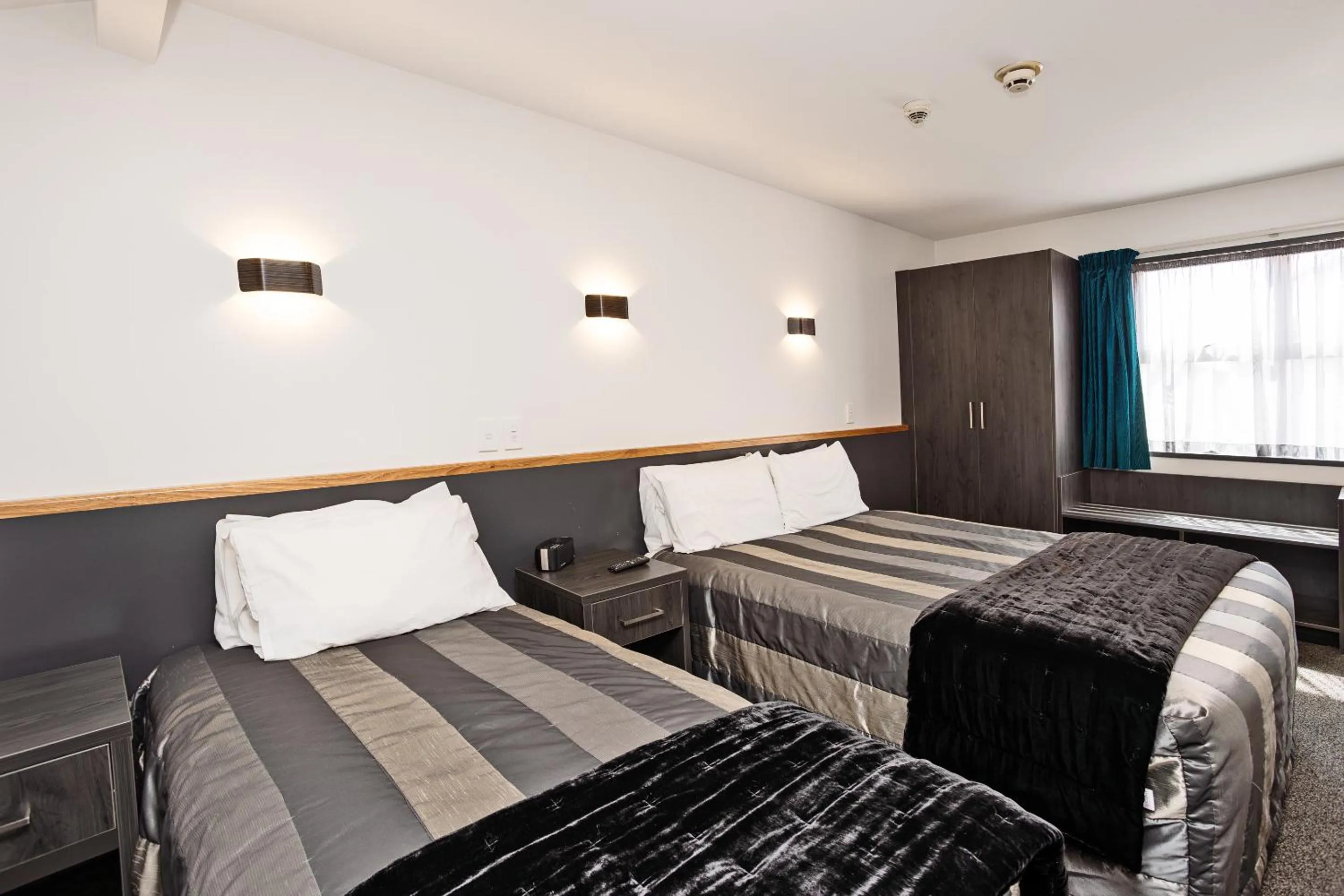 Bed in Balmoral Lodge Motel