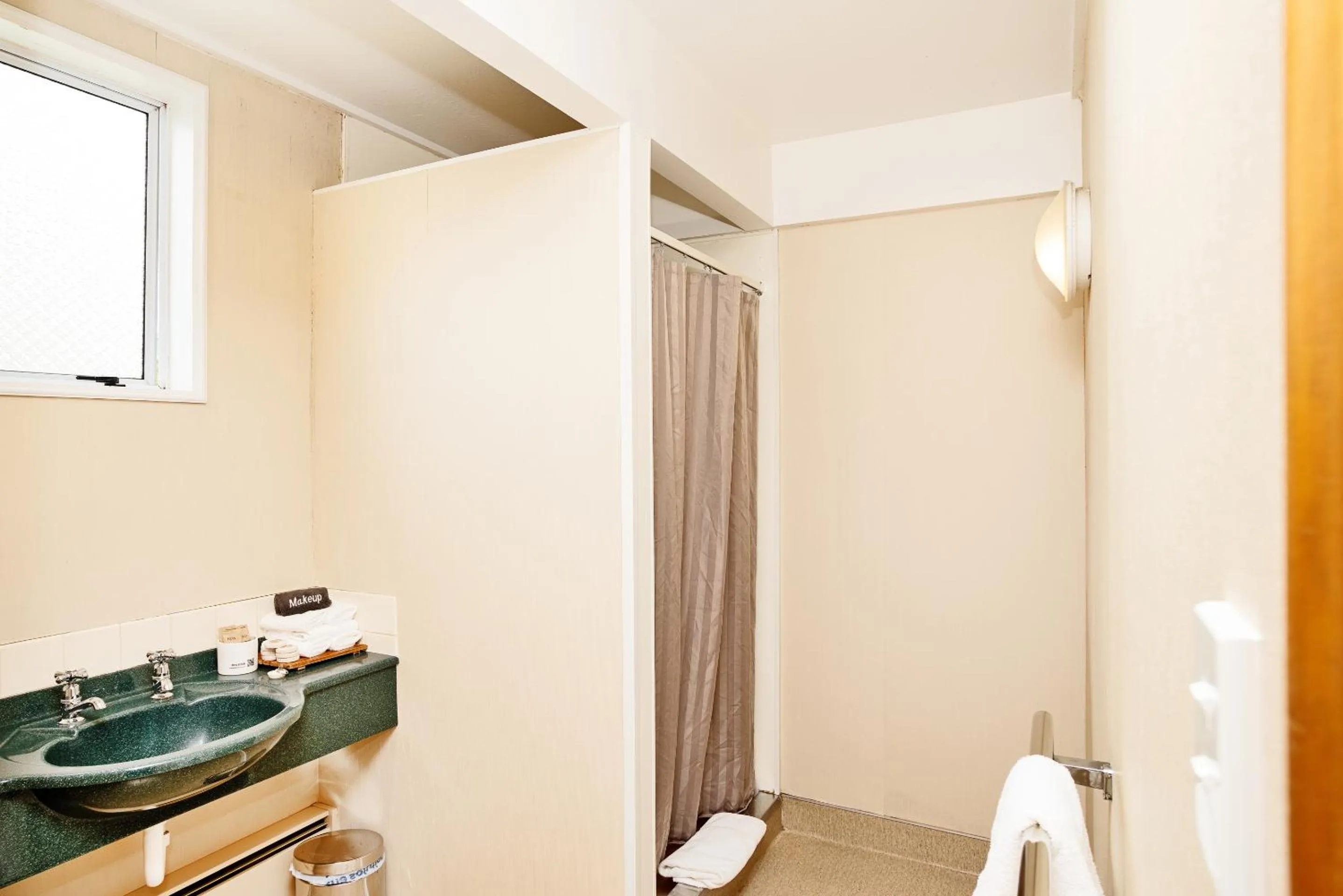 Balmoral Lodge Motel