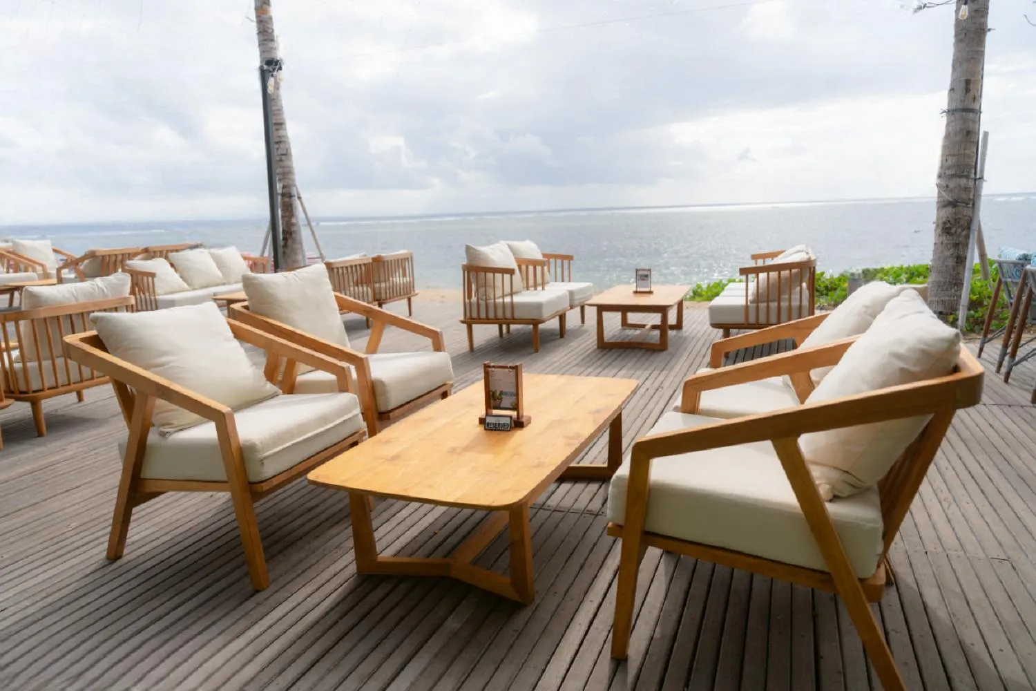 Restaurant/places to eat in Griya Santrian a Beach Resort And Spa