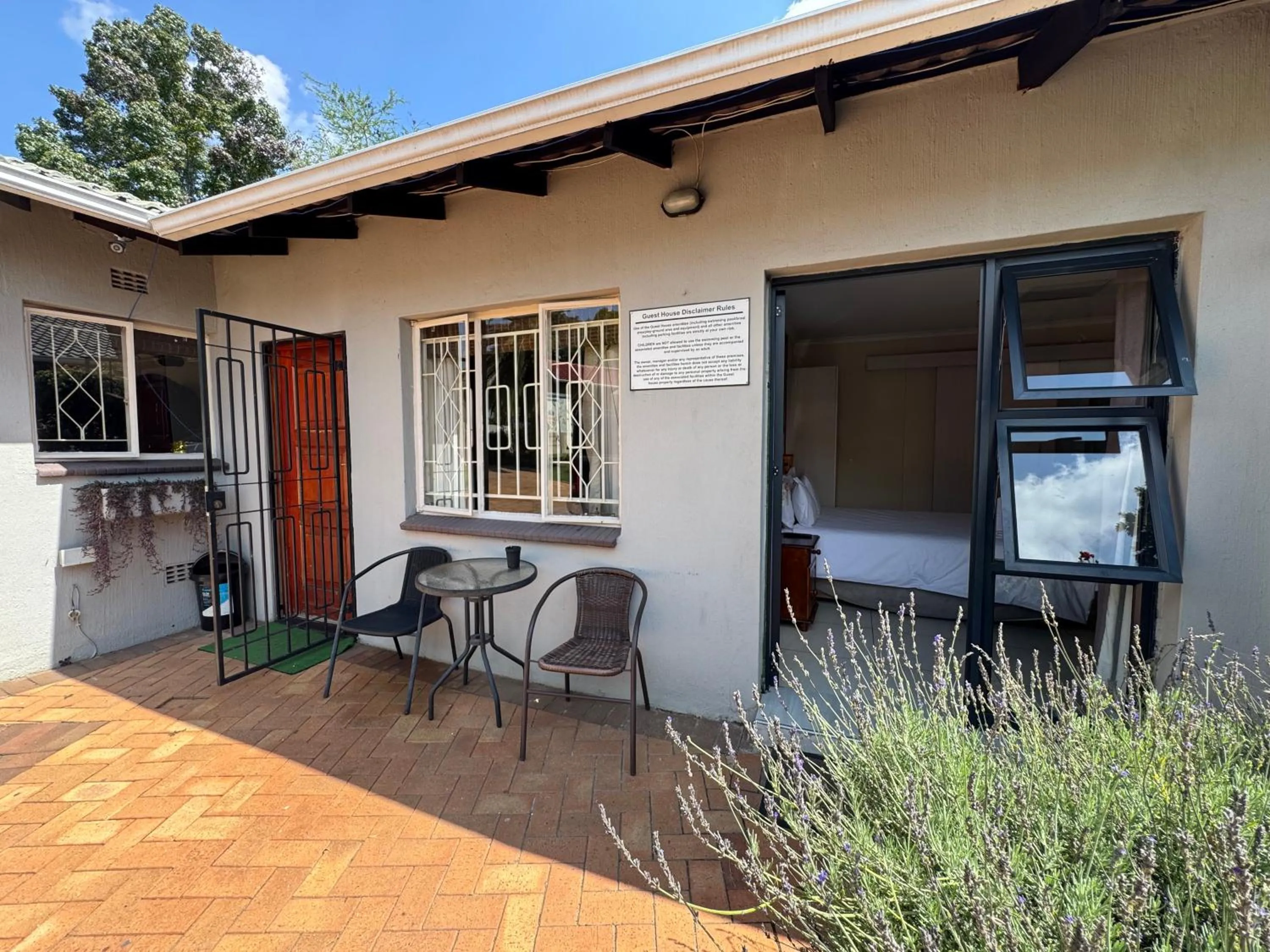  Double Room in 8 Ibis Lane Guest House