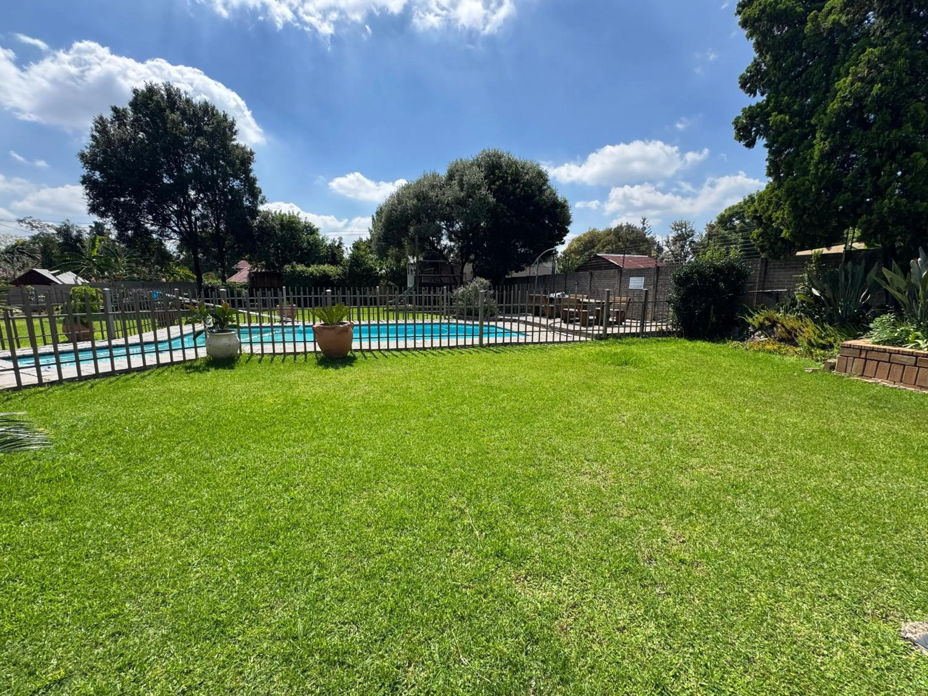Garden view in 8 Ibis Lane Guest House