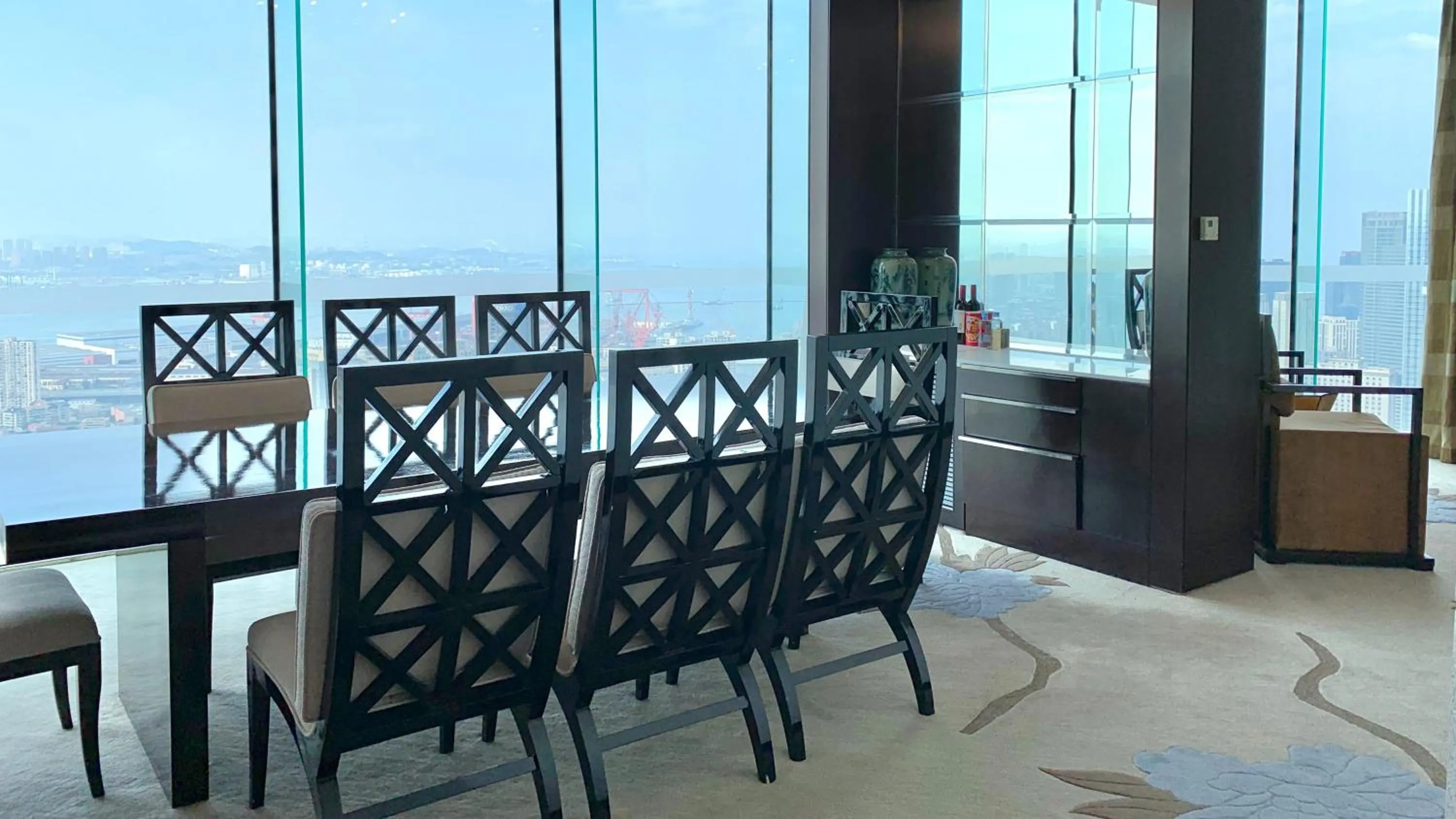 Photo of the whole room in InterContinental Dalian by IHG