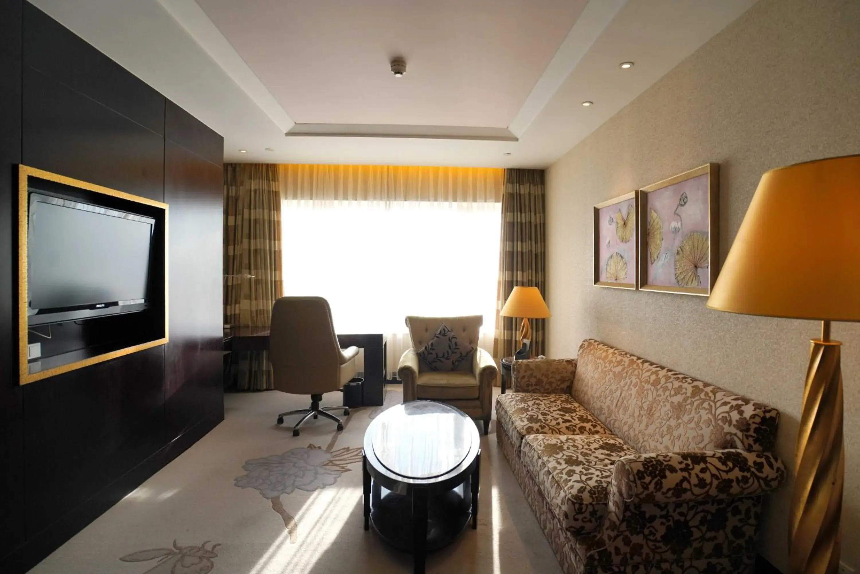 Living room in InterContinental Dalian by IHG Living room in InterContinental Dalian by IHG