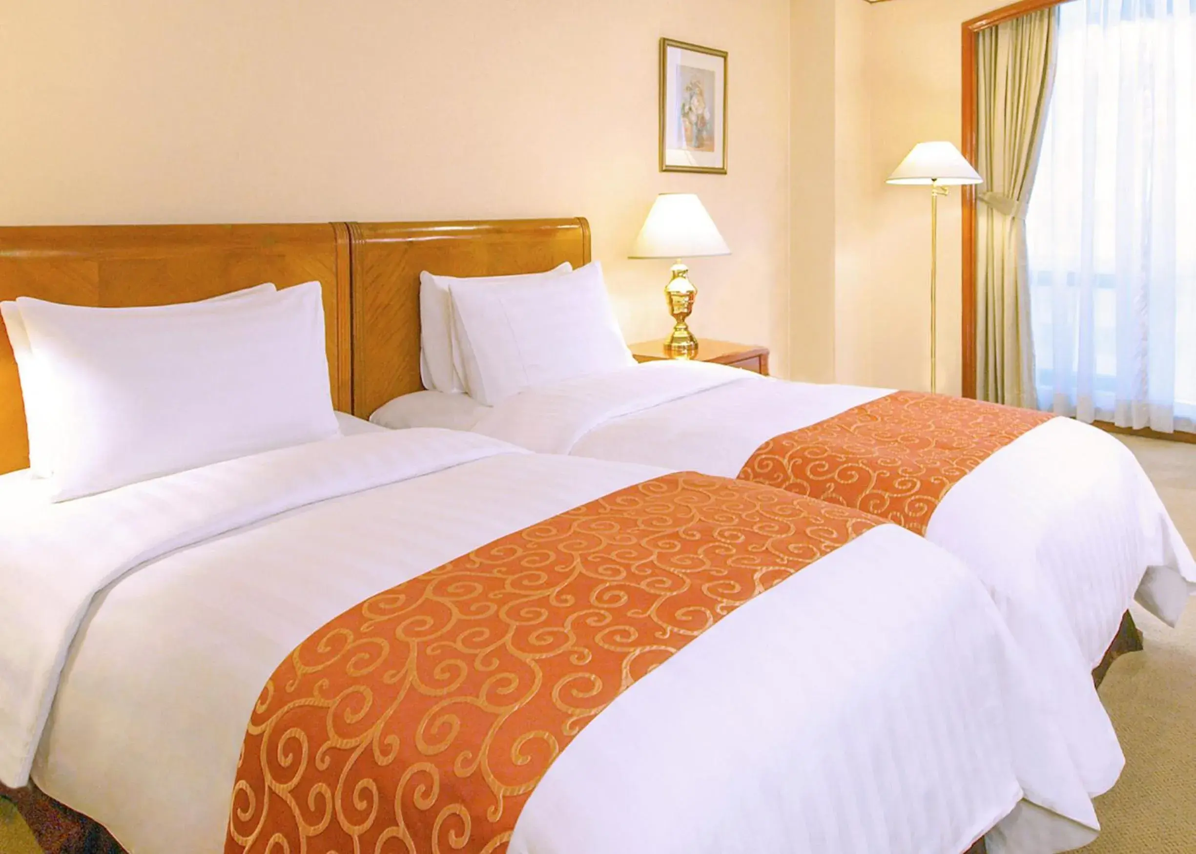 Bed in Richmonde Hotel Ortigas, Manila Bed in Richmonde Hotel Ortigas, Manila