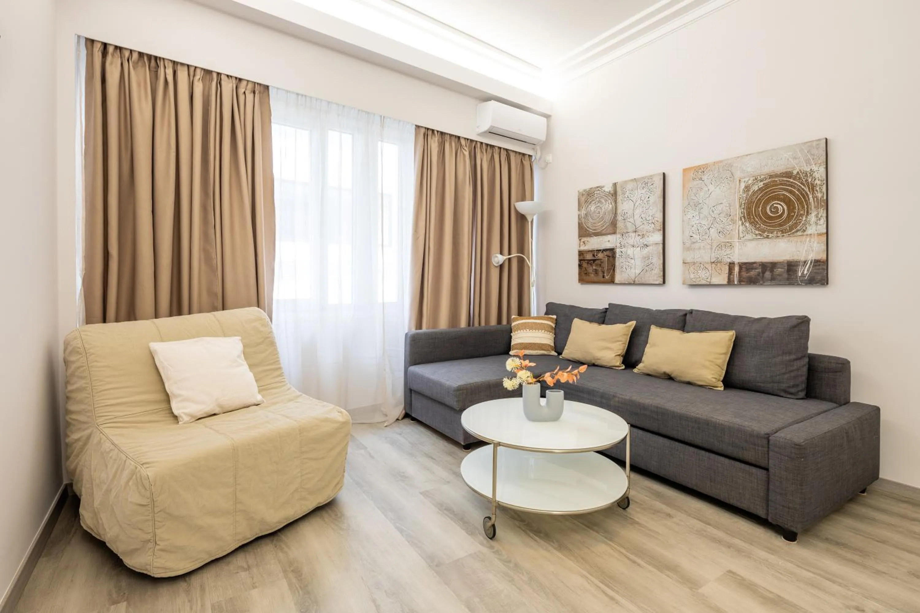 Living room in Apartments Historical Center