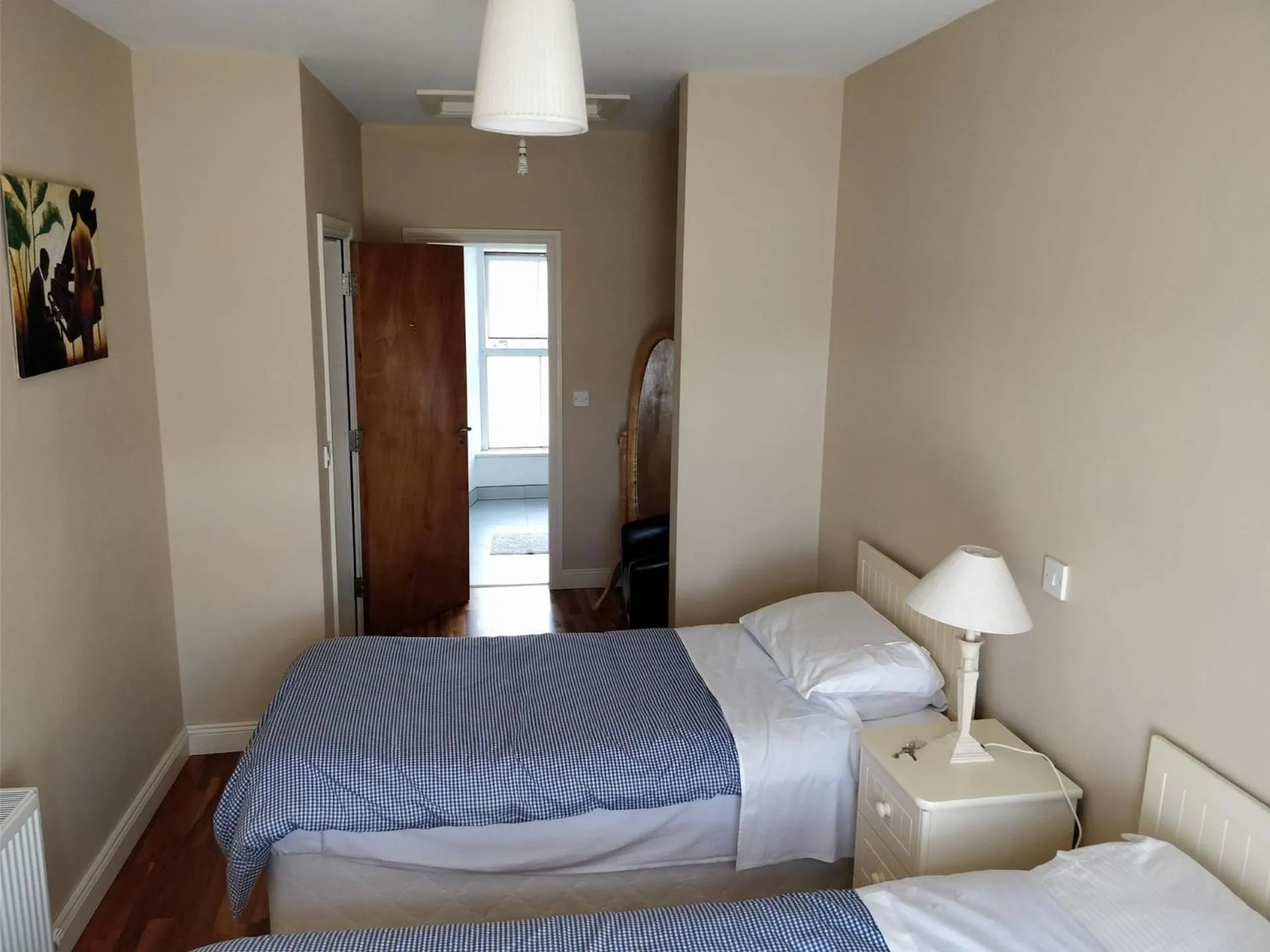 Bed in Barry's Harbour View