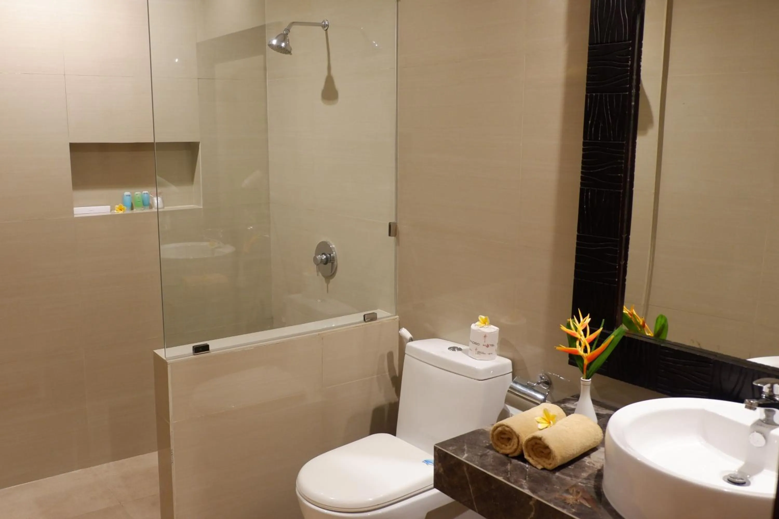 Bathroom in Seminyak Paradiso Hotel