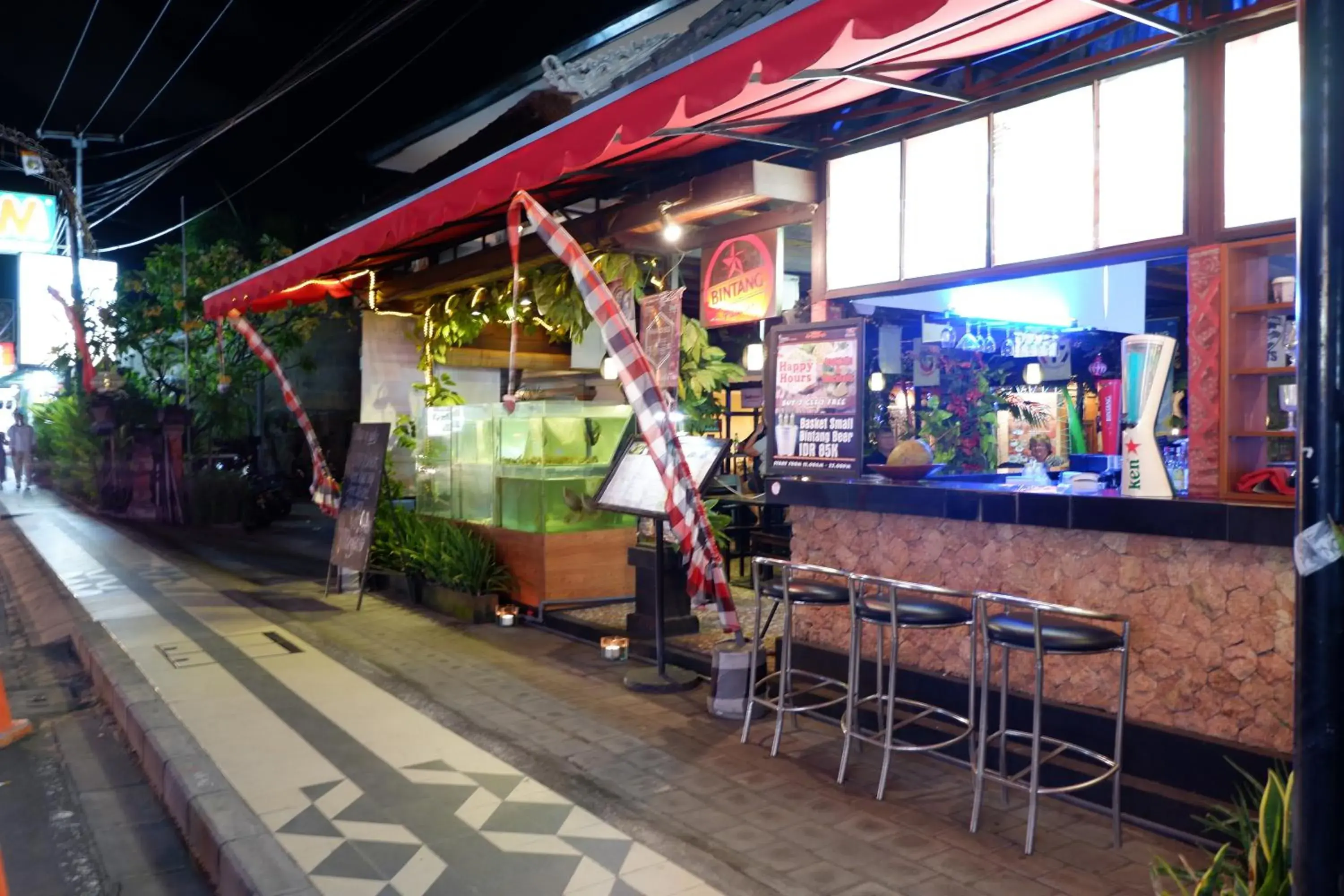 Restaurant/places to eat in Seminyak Paradiso Hotel Restaurant/places to eat in Seminyak Paradiso Hotel