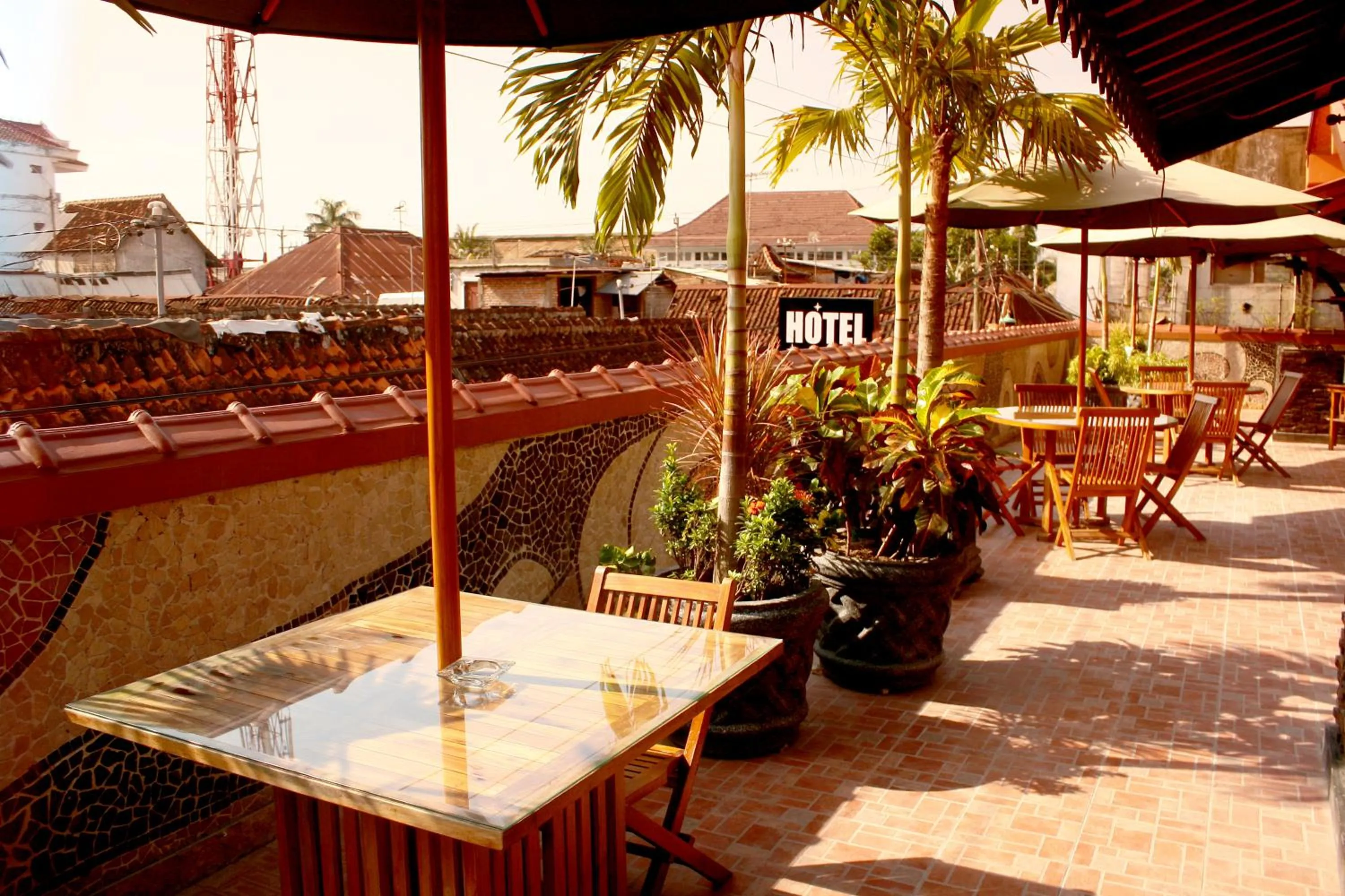 Restaurant/Places to Eat in Hotel 1001 Malam