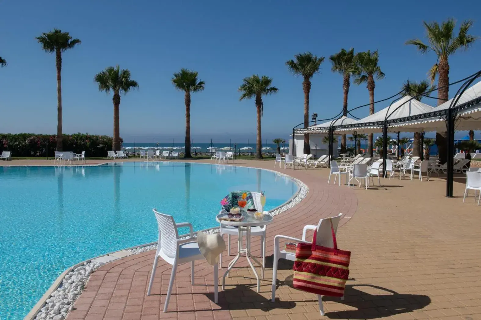 Swimming Pool in Hotel Baia D'oro