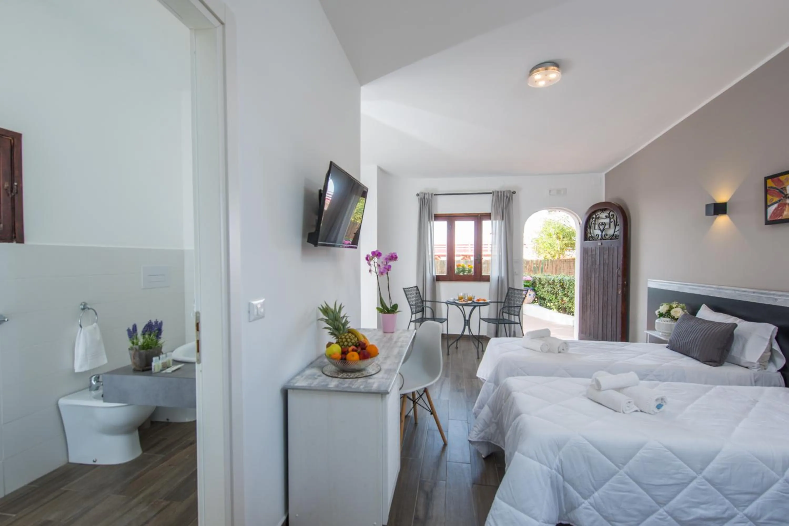 Bed in Hotel Baia D'oro