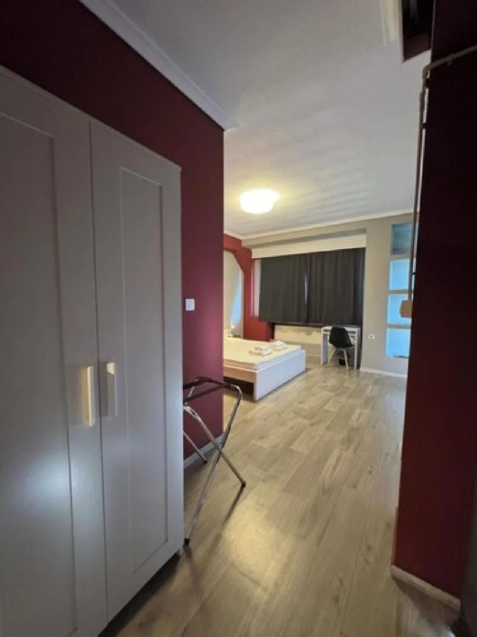 wardrobe, Bed in Stay Hybrid Youth Hostel