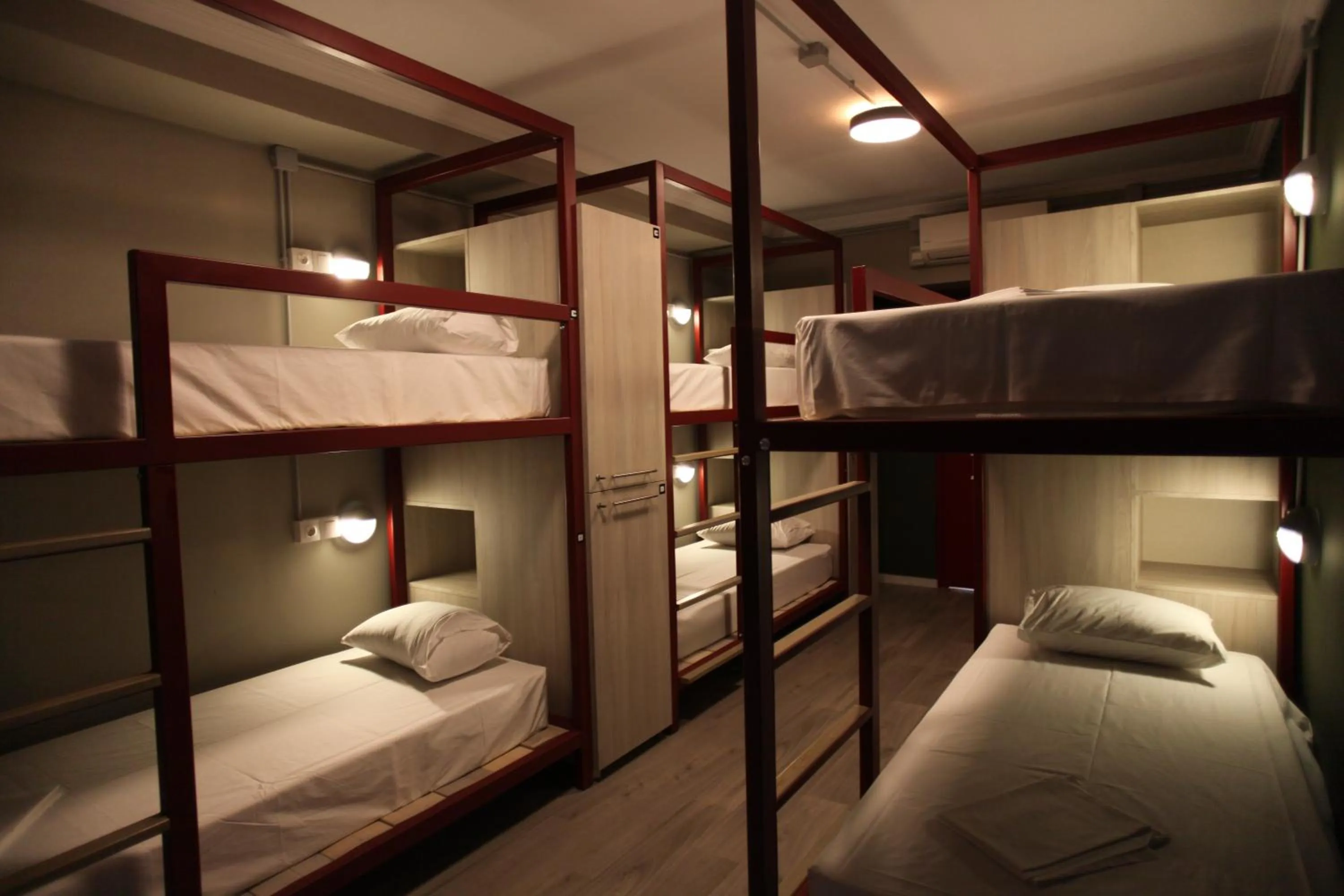 Photo of the whole room, Bed in Stay Hybrid Youth Hostel