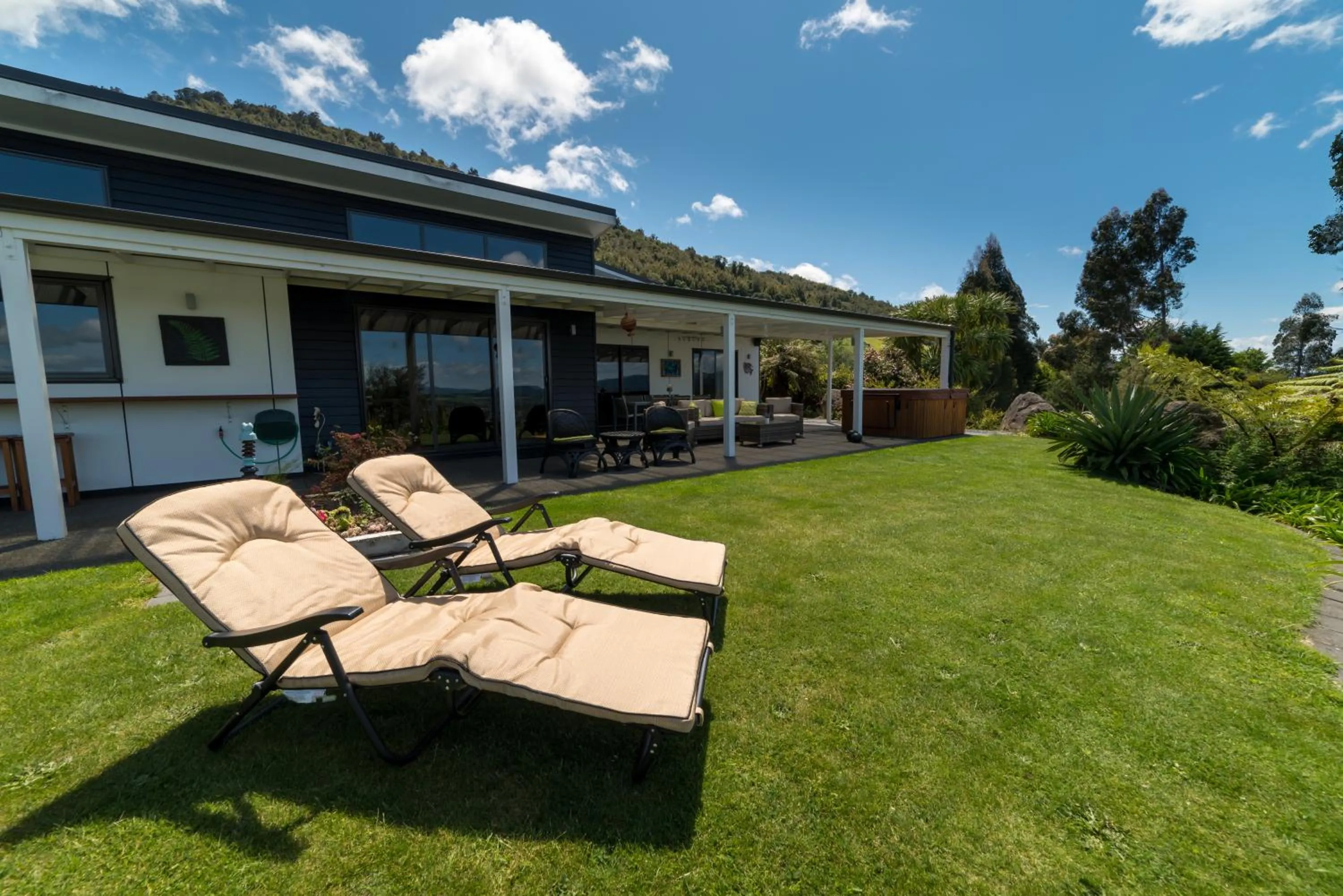 Garden in City Lights Boutique Lodge